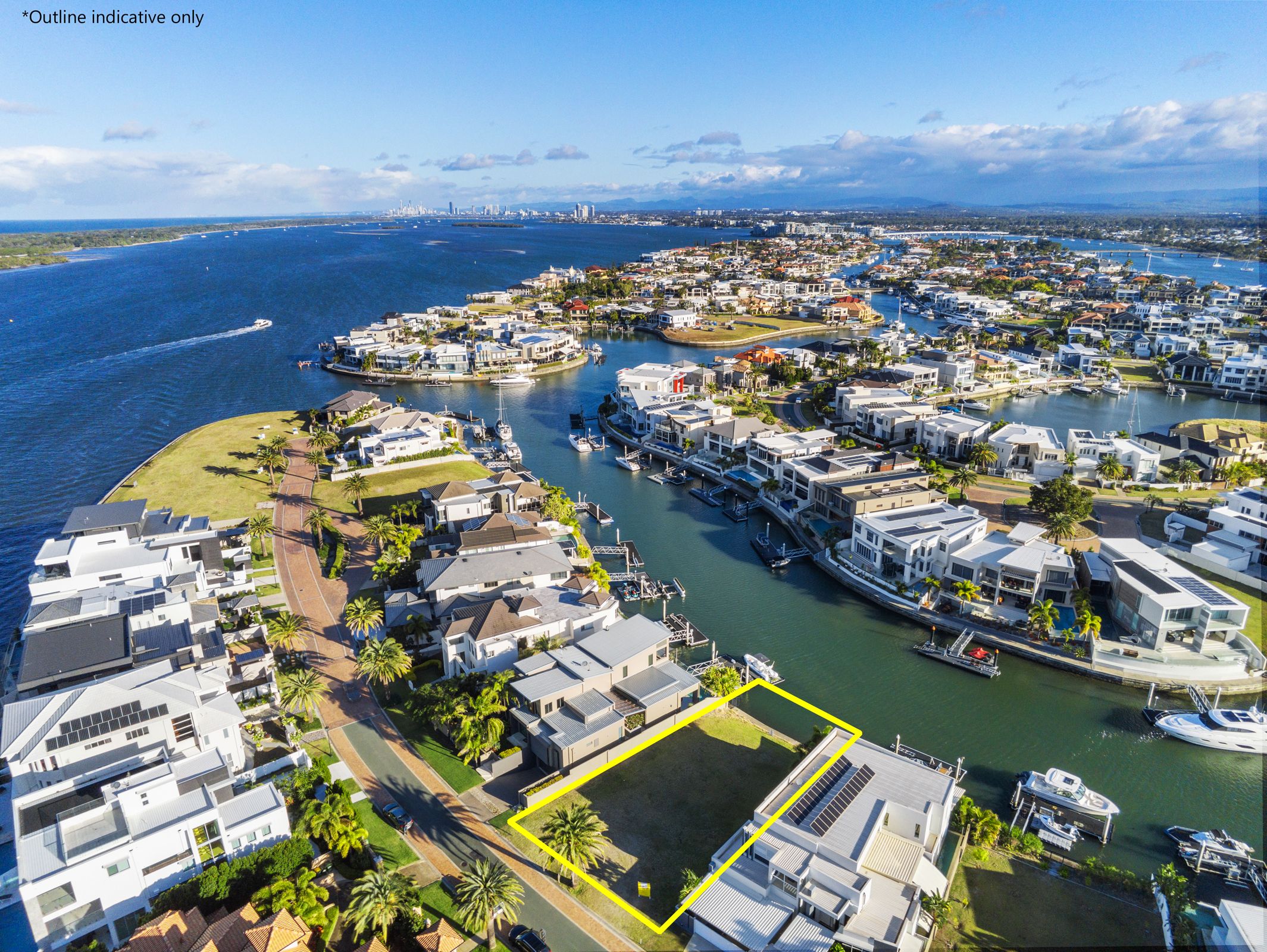 39 Knightsbridge Parade East, Sovereign Islands QLD 4216