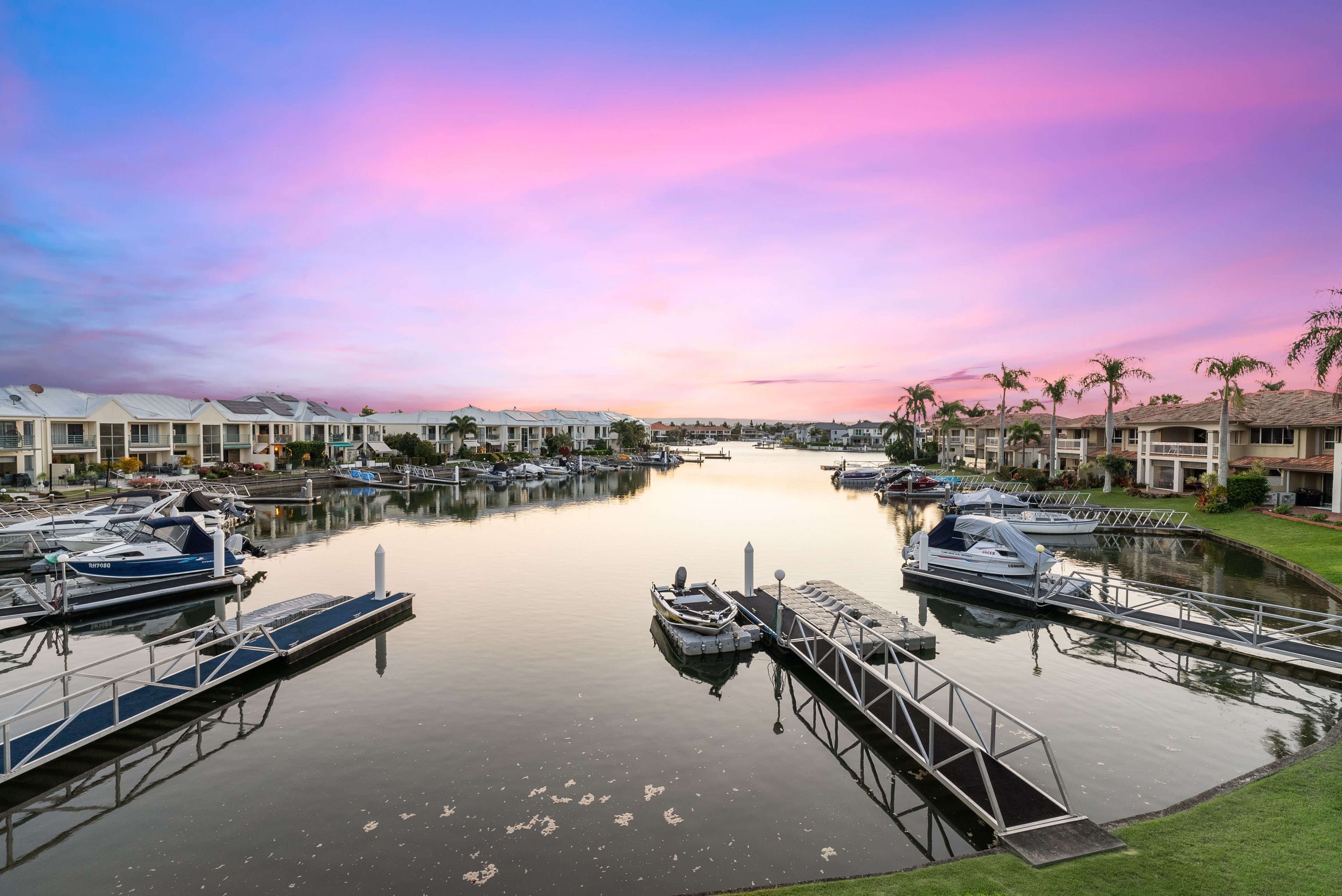49/76 Bayview Street, Runaway Bay, QLD 4216