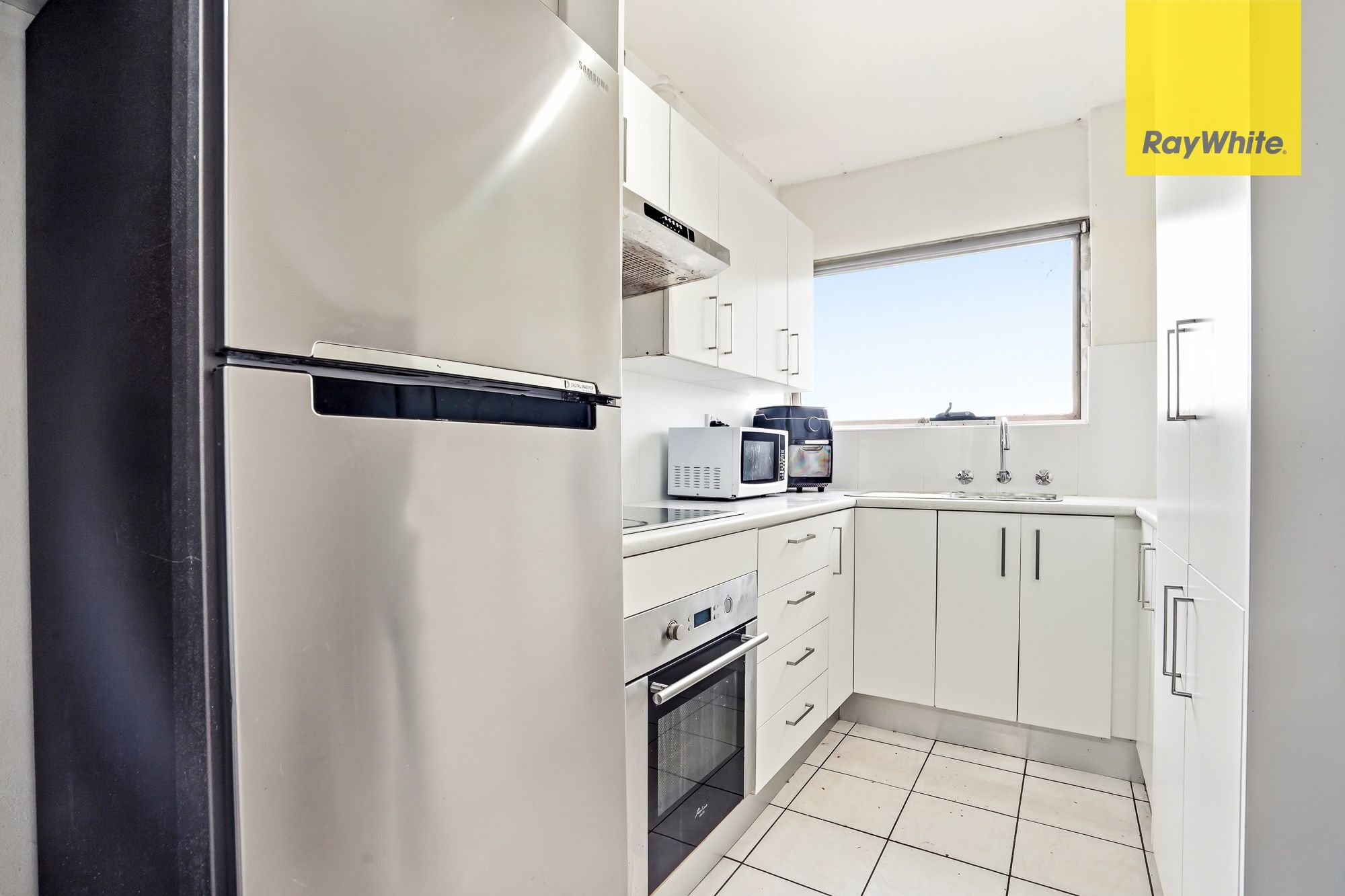 16D/15 Campbell Street — photo 8 of 19