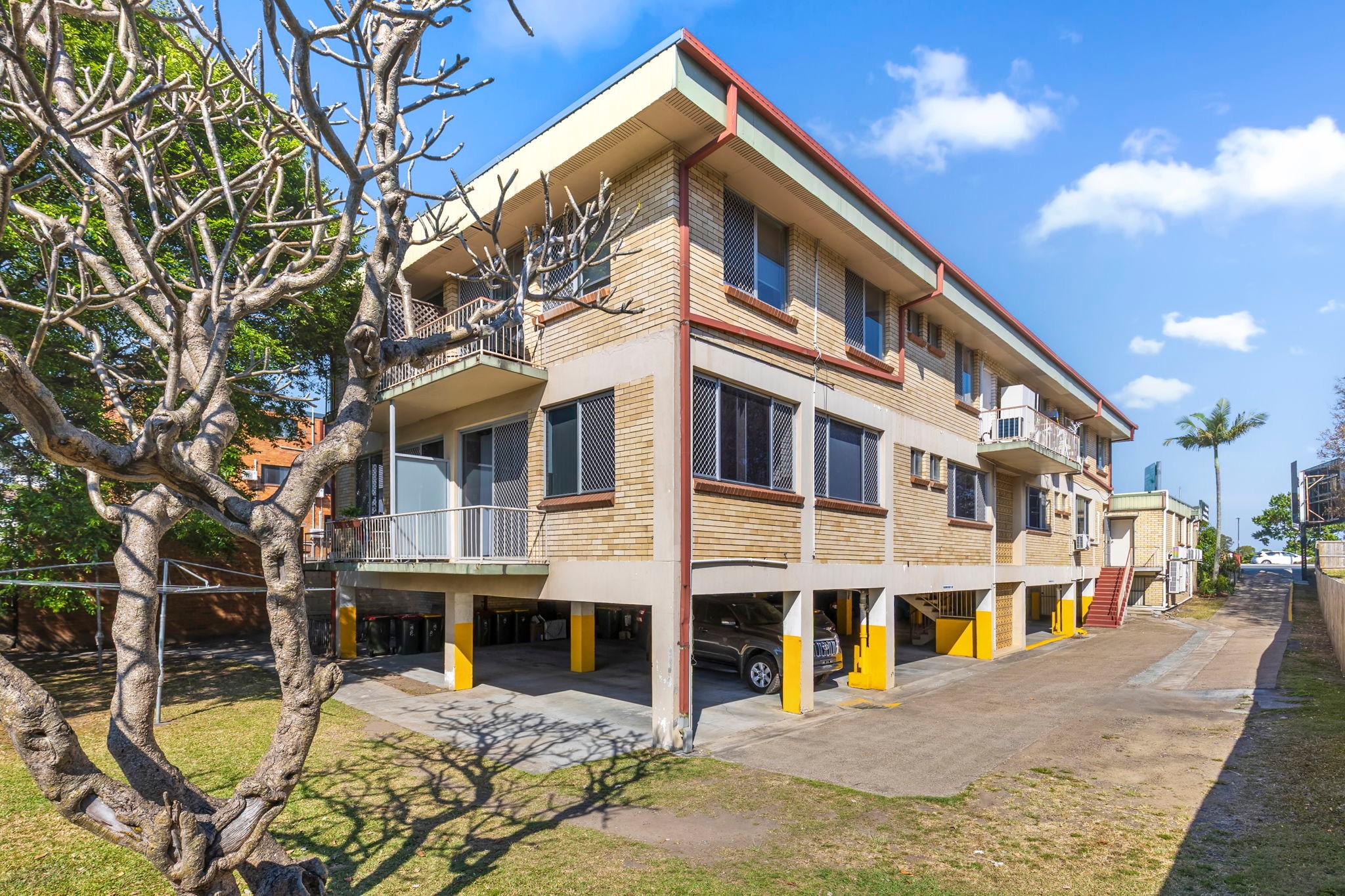 2/110 Kingsford Smith Drive, Hamilton, QLD 4007