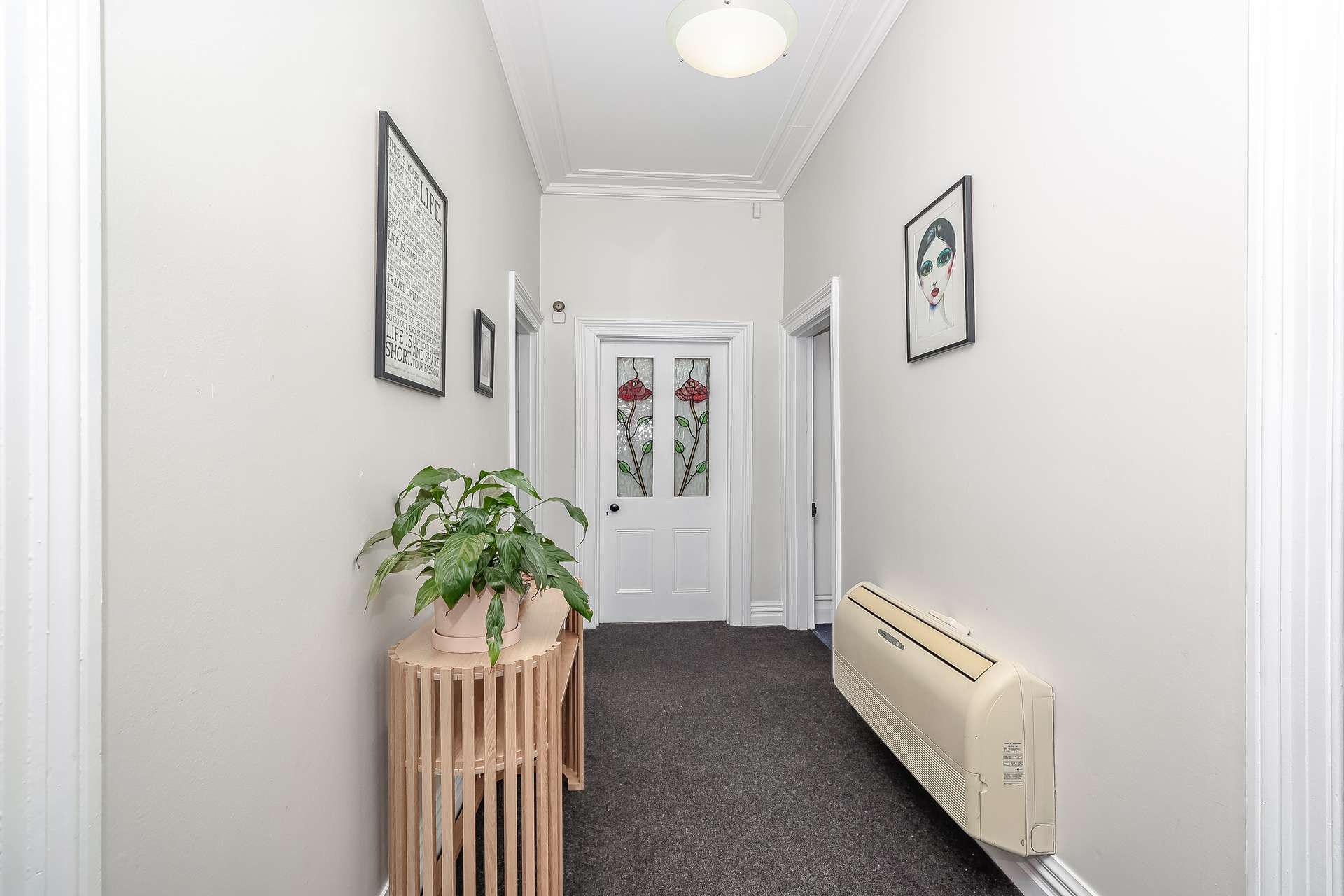 8 Beta Street photo 2