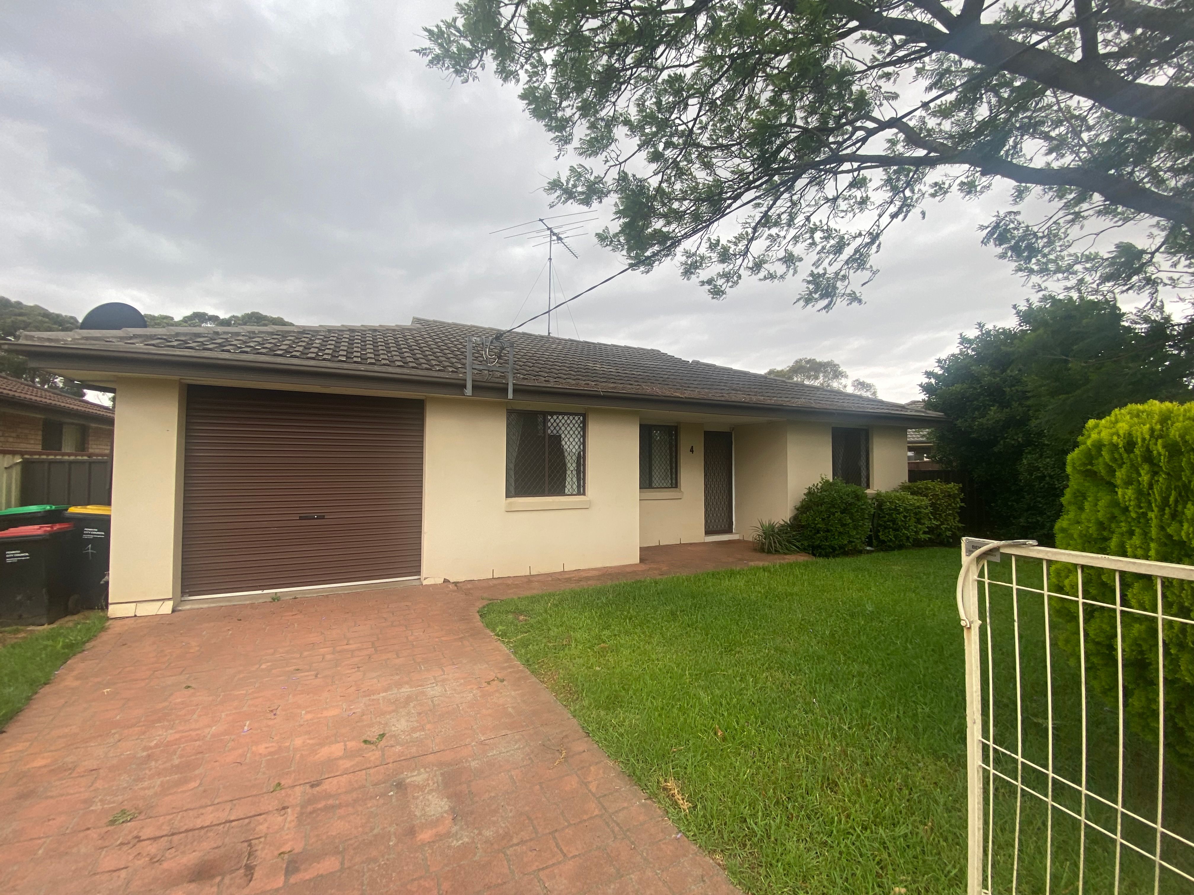 2/2-4 Rance Road — photo from Ray White United Group
