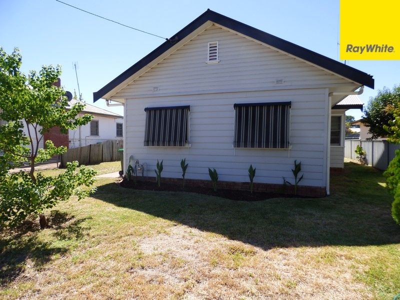 17 Grenfell Street
