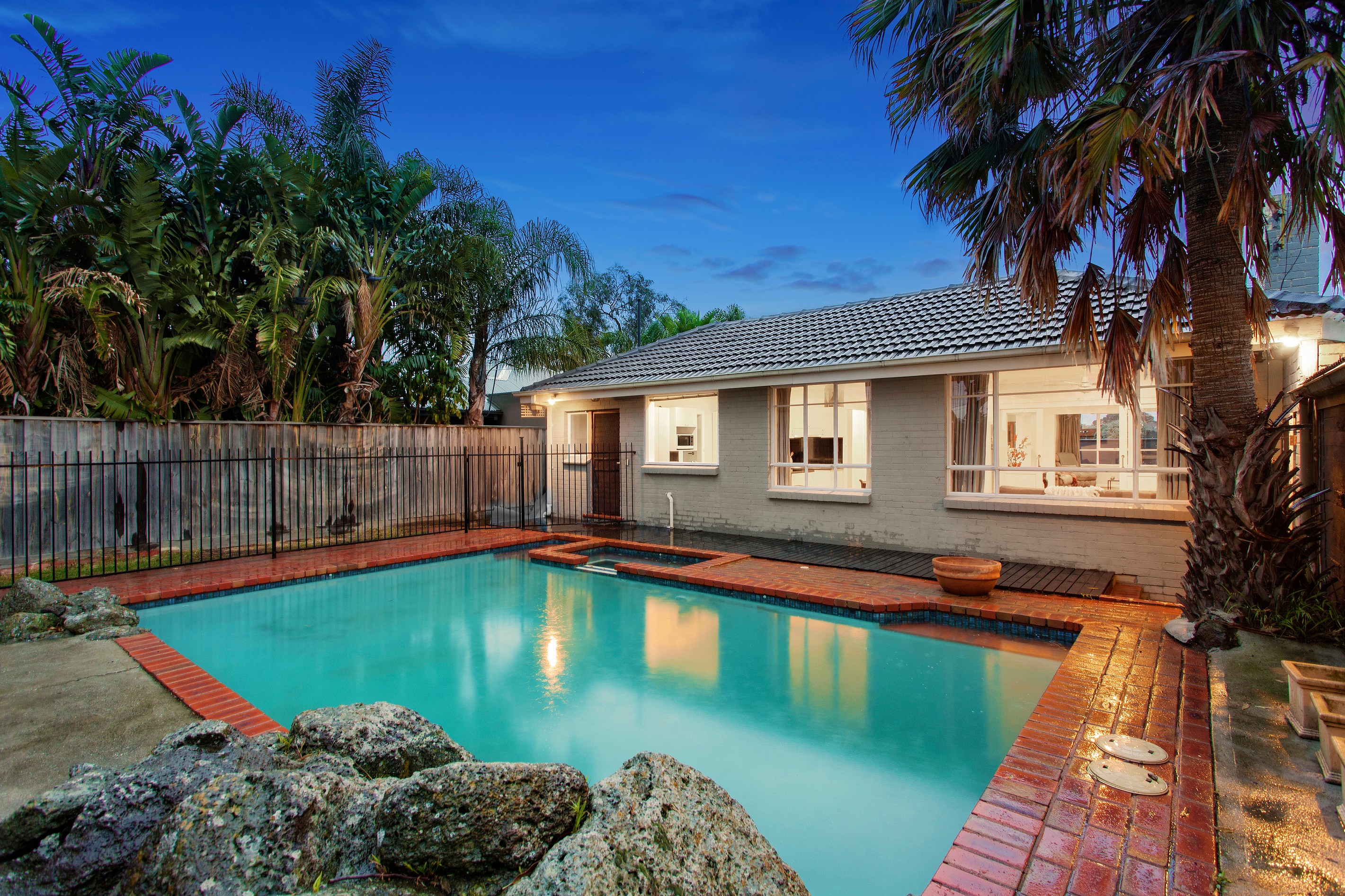 1 Allnutt Court, Cheltenham, VIC 3192