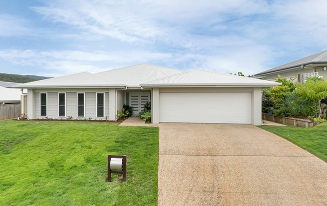 21 Catamaran Circuit, Trinity Beach, QLD 4879