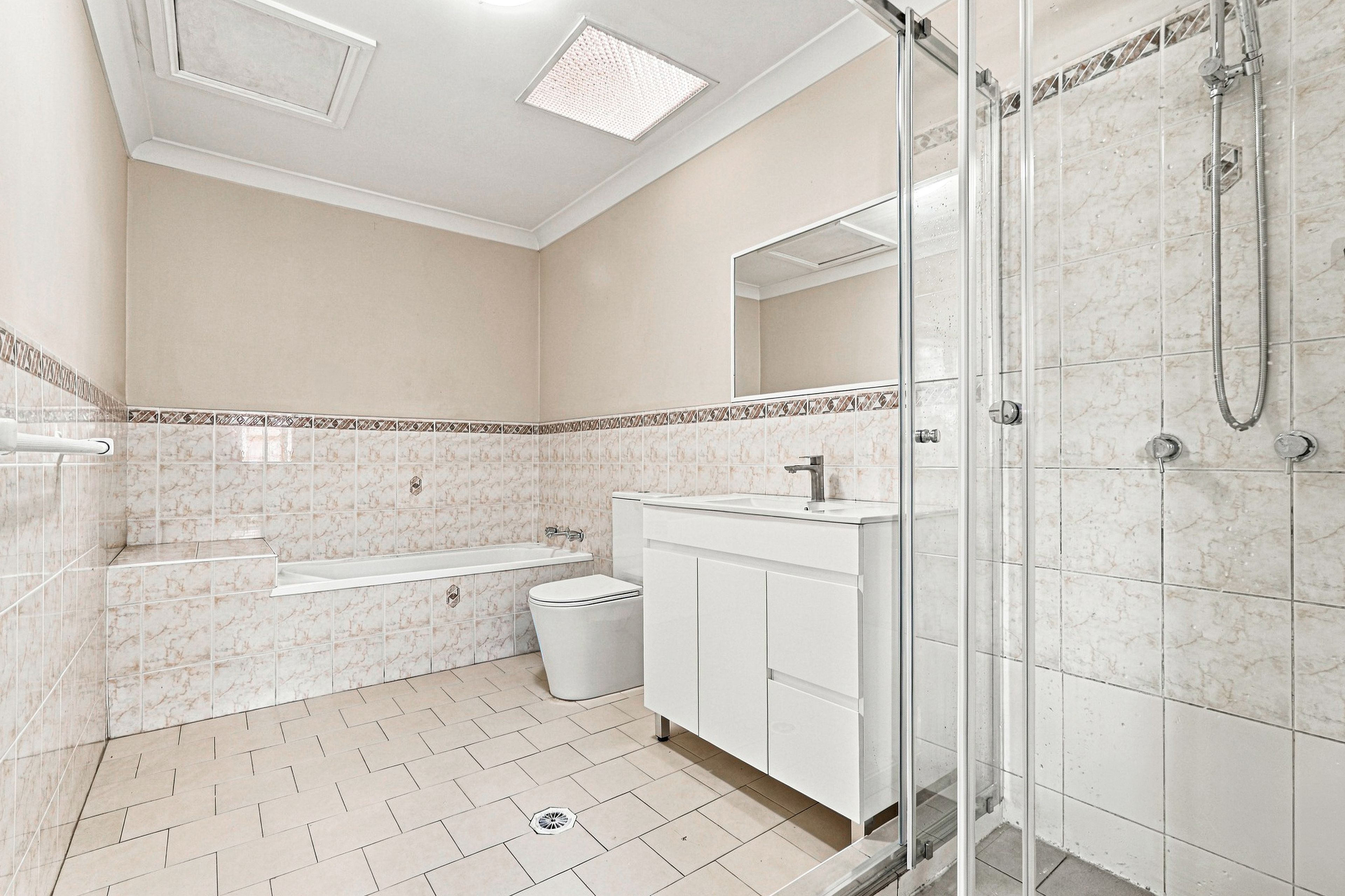 3/50 Hythe Street — photo 7 of 15