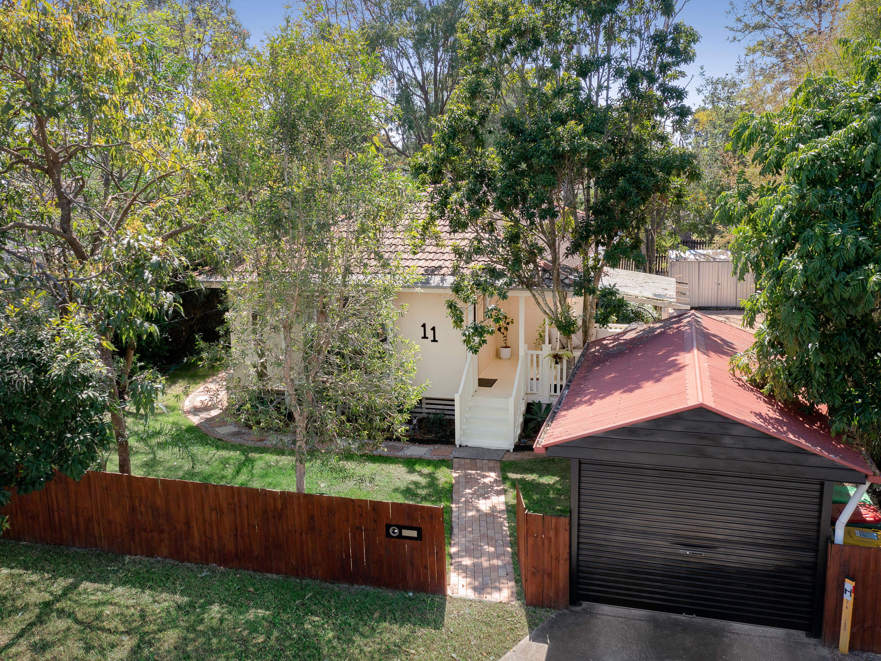 11 Petrie Street, Leichhardt, QLD 4305