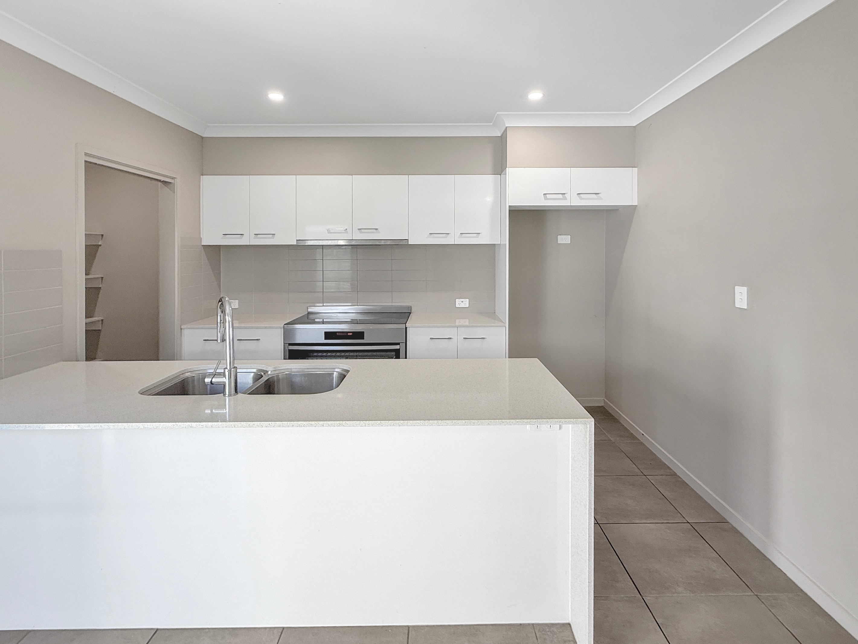 4 Newton Place, Baringa, QLD 4551