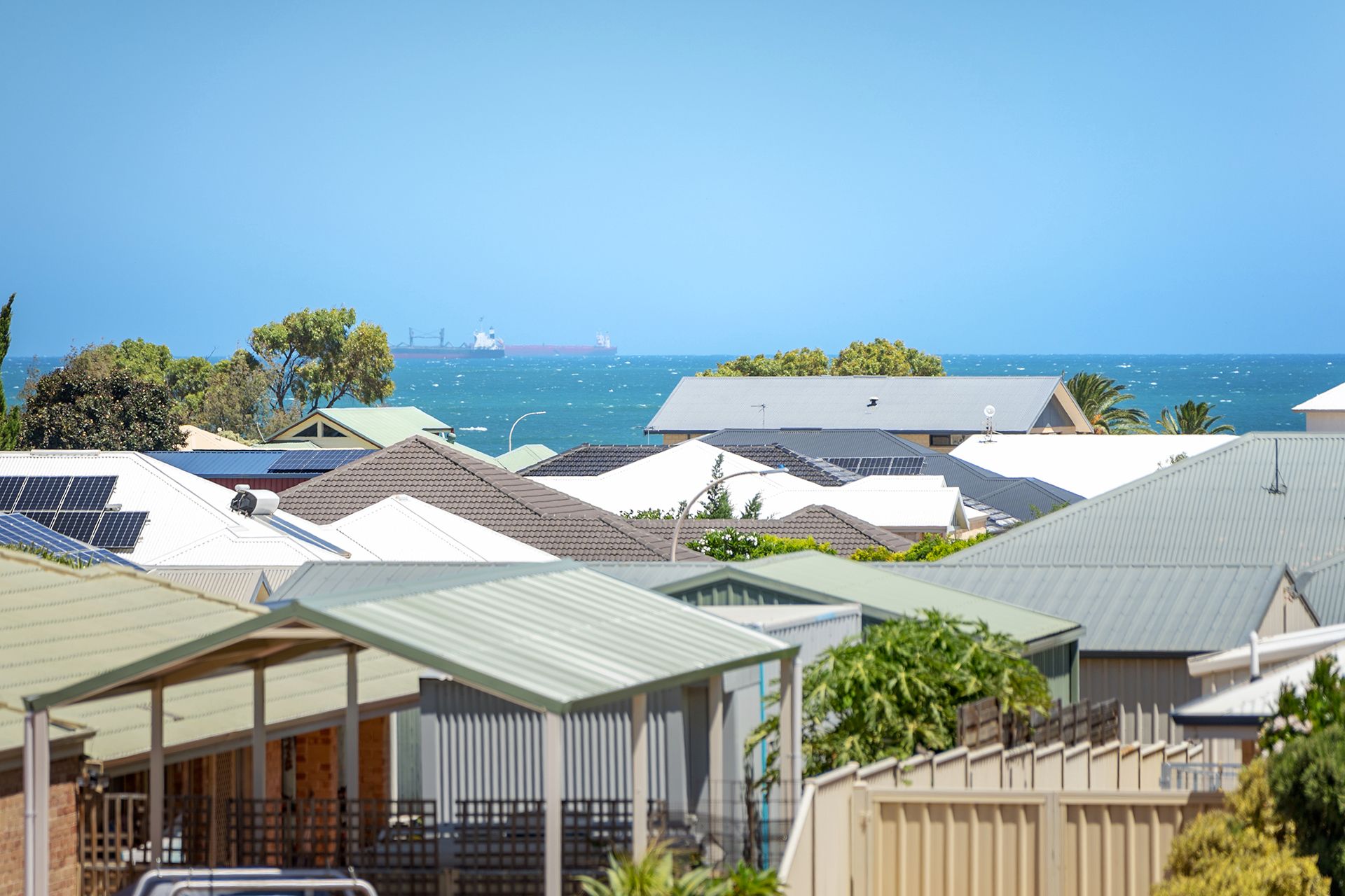 33 Quayside Vista, Drummond Cove, WA 6532
