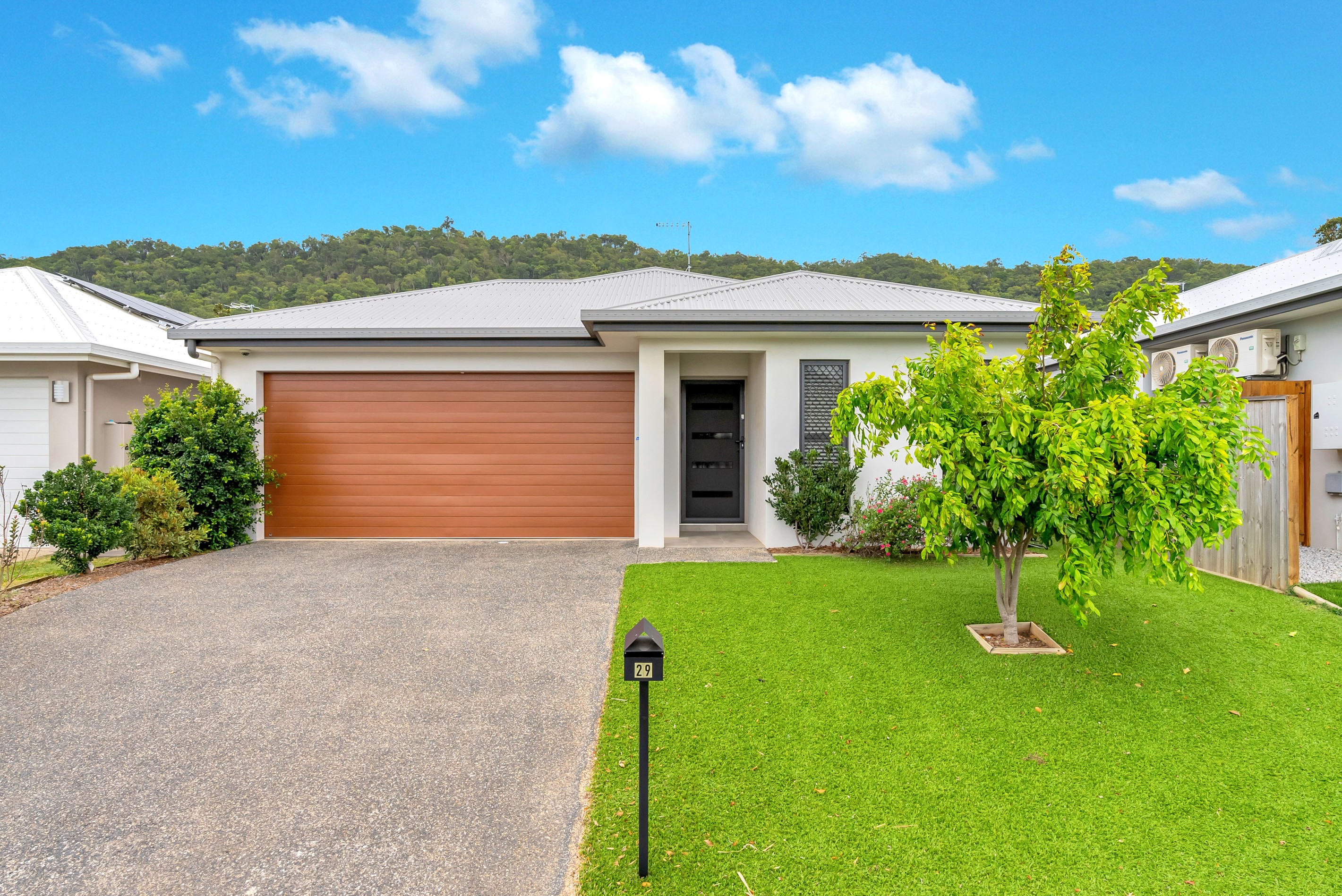 29 Deck Circuit, Trinity Beach, QLD 4879