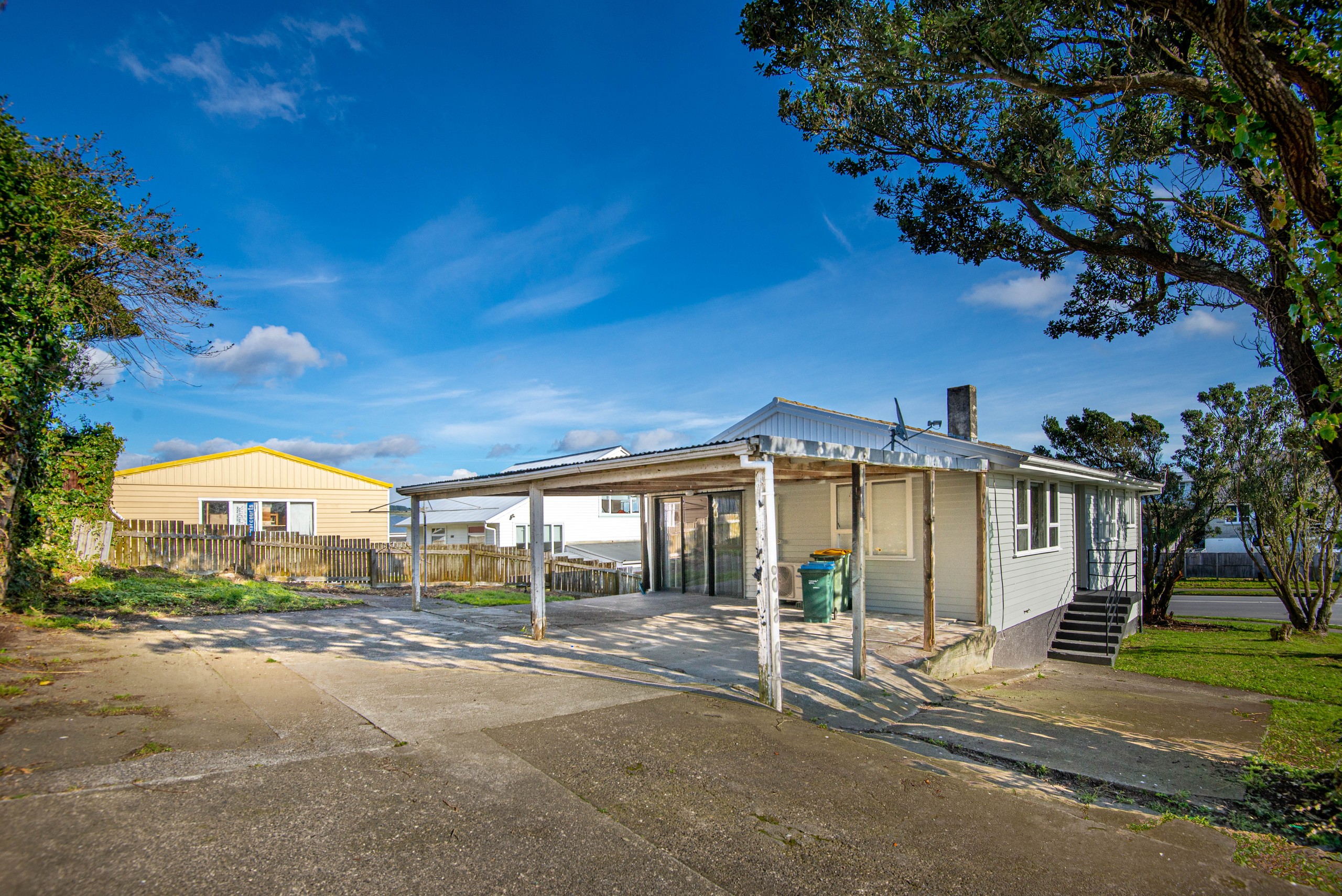 2 Penguin Grove, Waitangirua, Porirua City