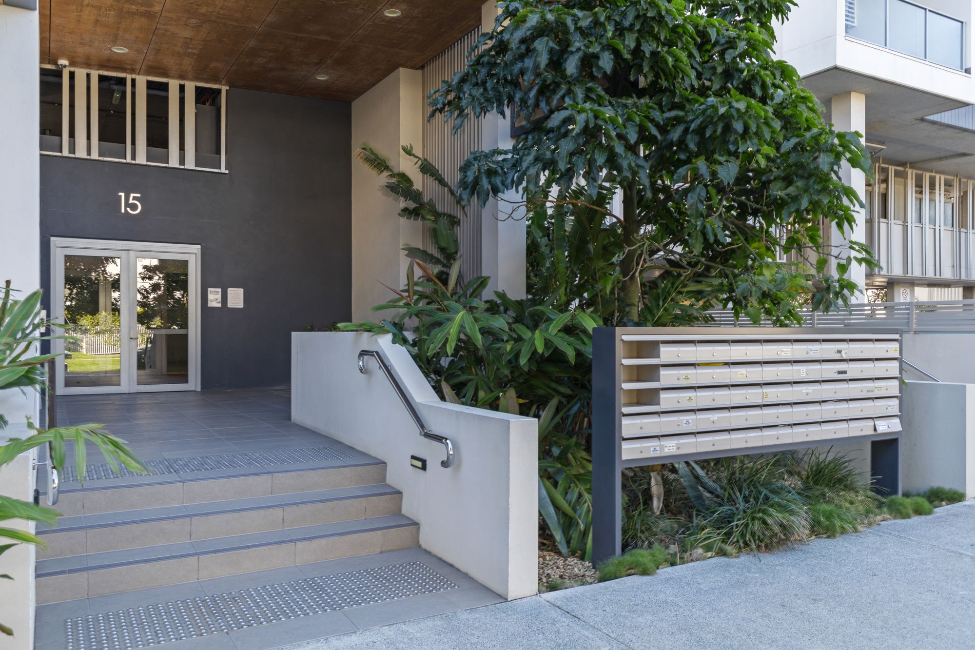 208/15 Ethel Street — photo 17 of 20