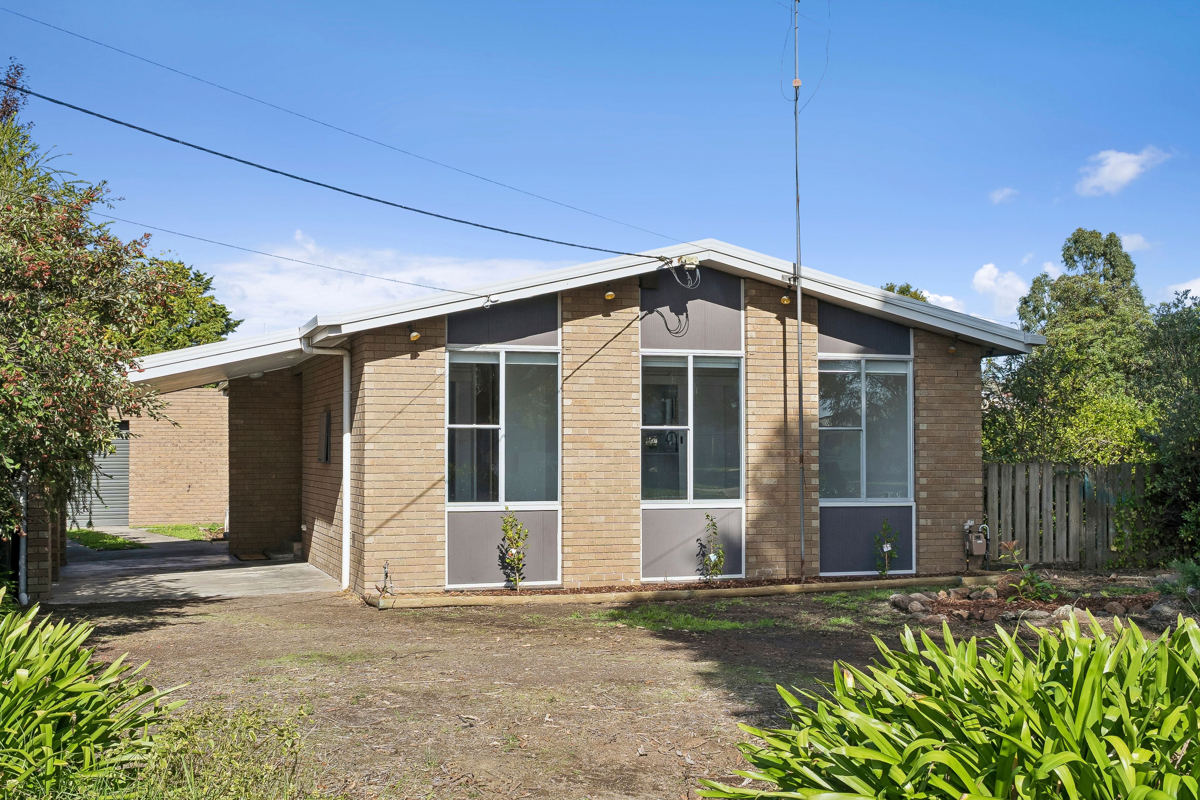 31 Mitchell Street, Cobden, VIC 3266