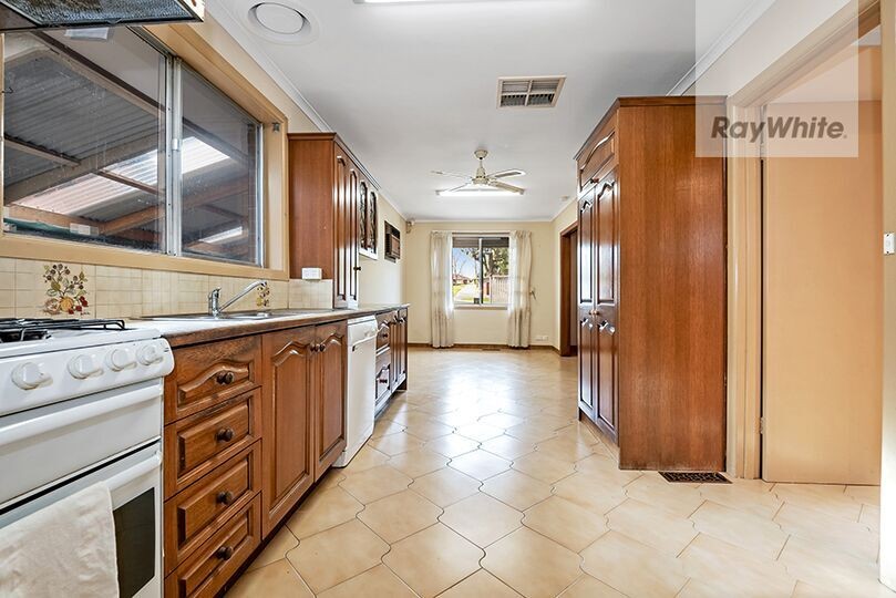 37 Neilsen Crescent, Bundoora, VIC 3083