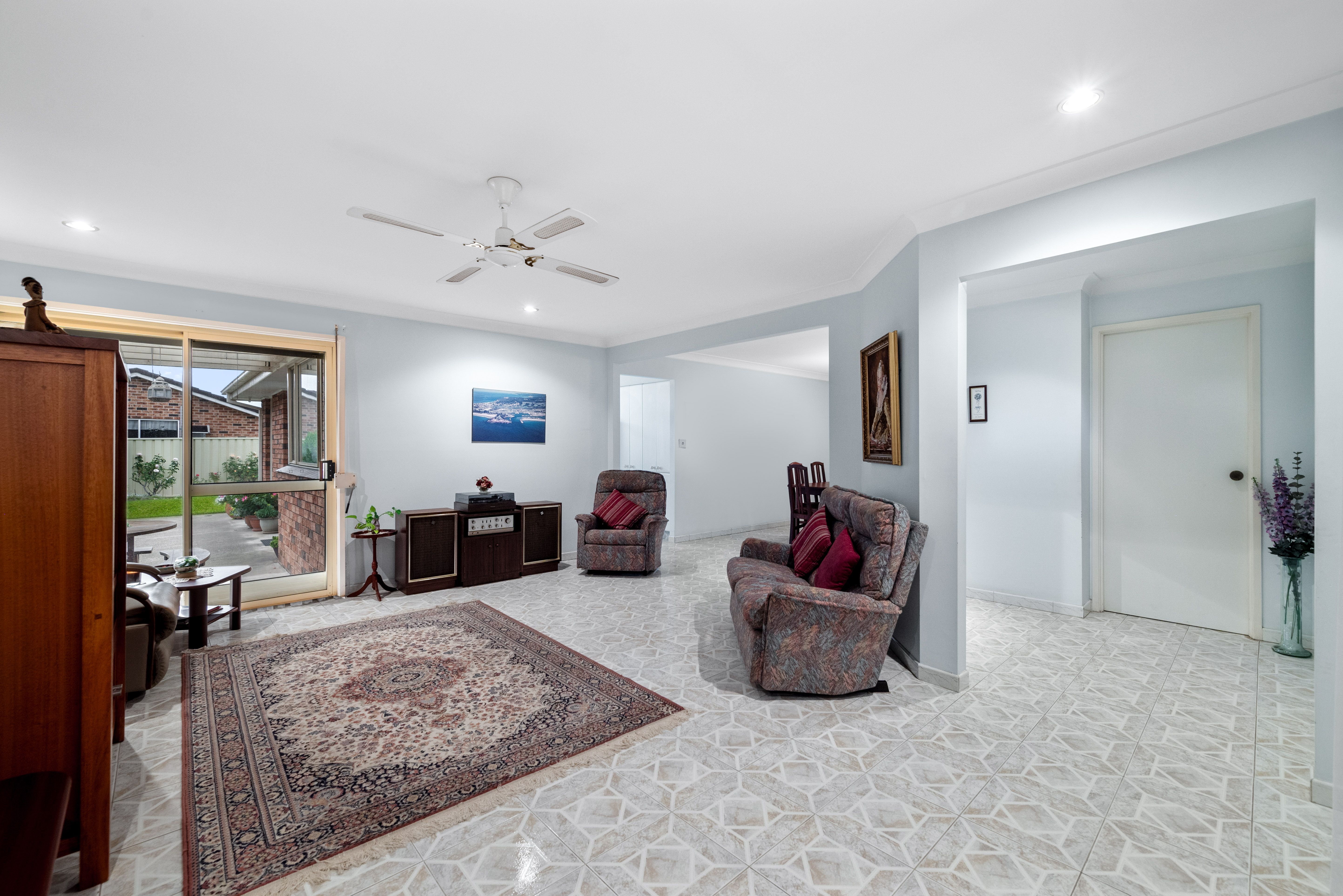 9 Lagonda Drive, Ingleburn, NSW 2565