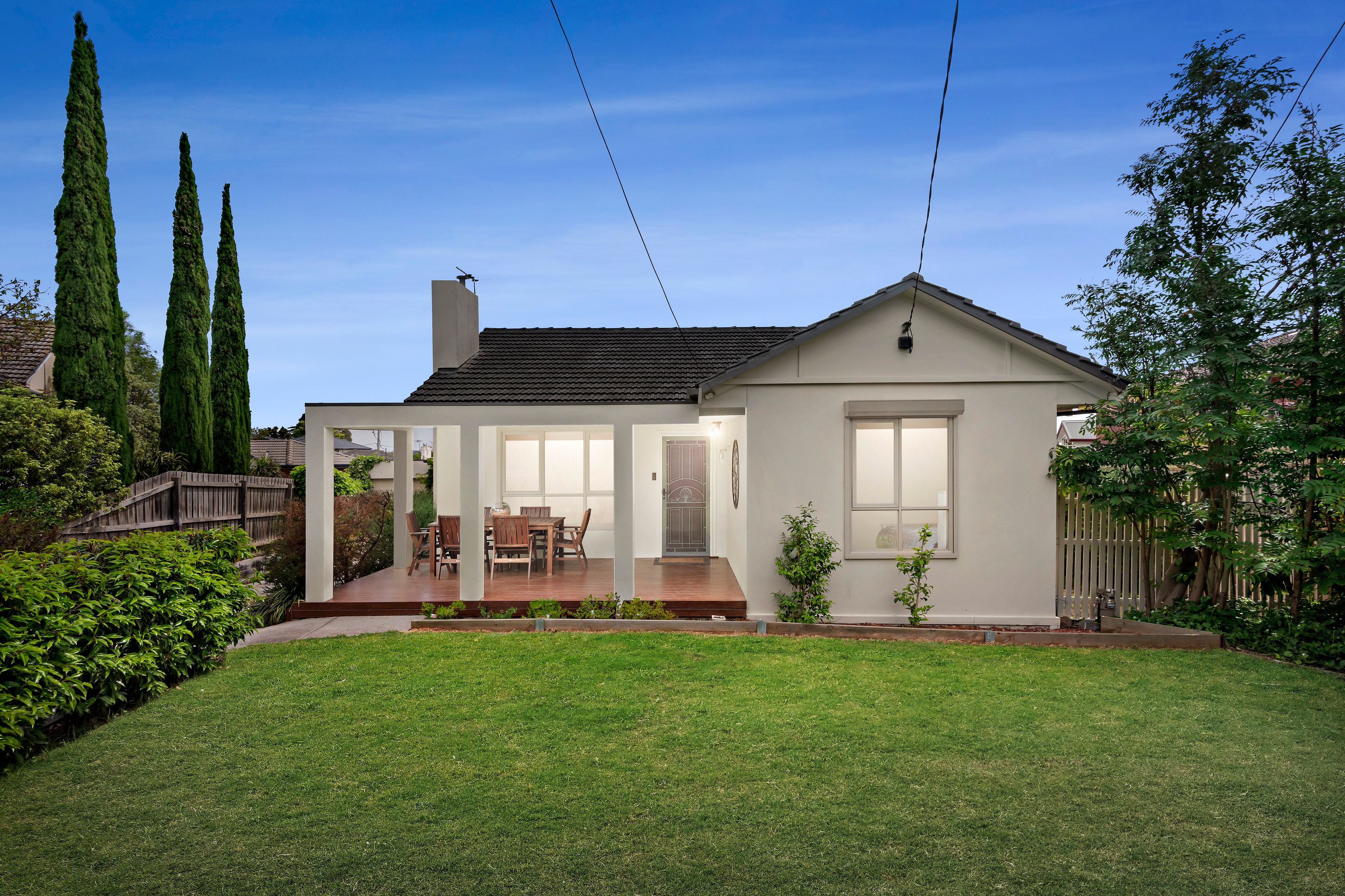 2 Walcha Court, Chadstone VIC 3148
