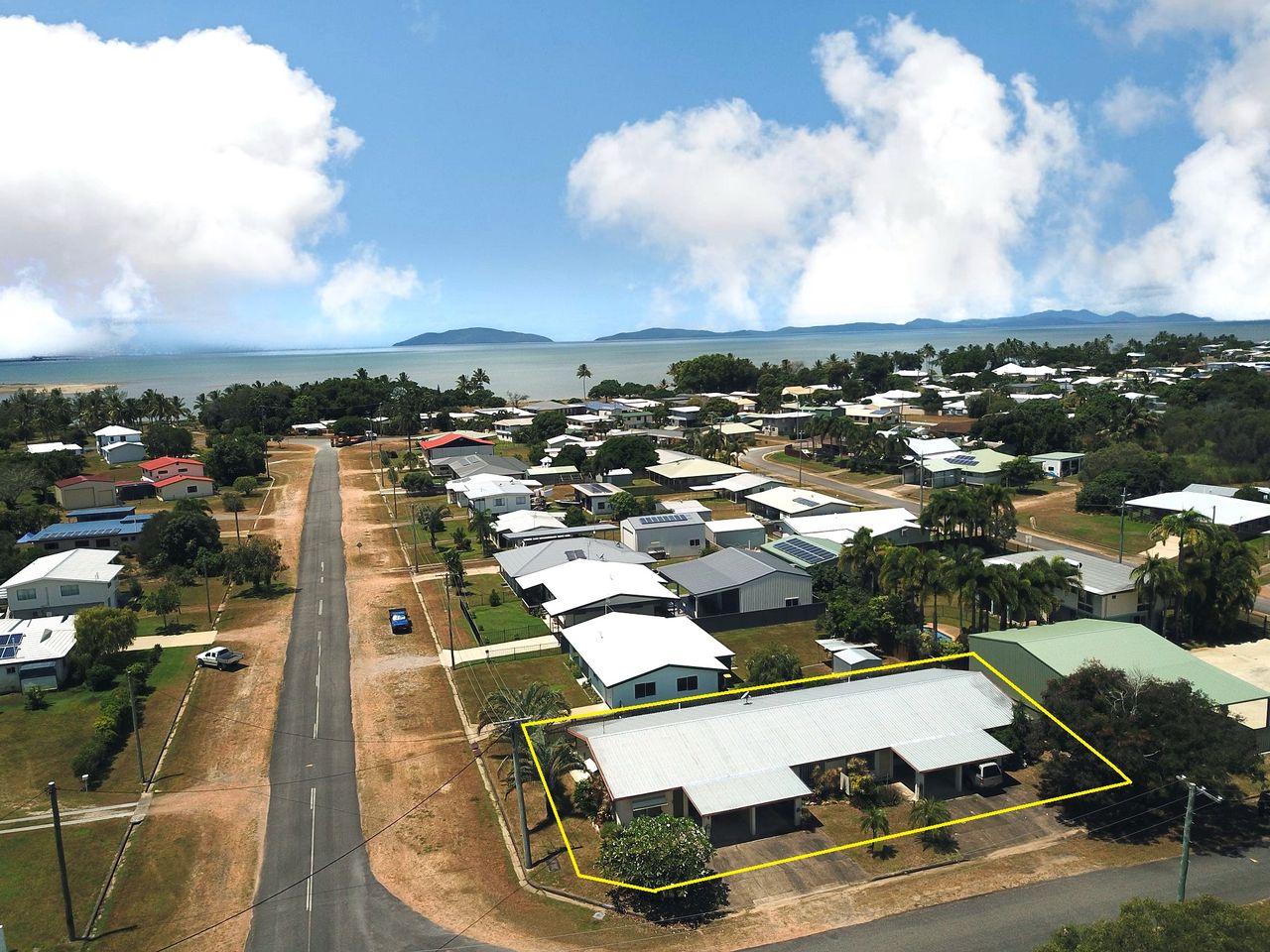 Holiday Rentals for rent in Lucinda and nearby Ray White Ingham