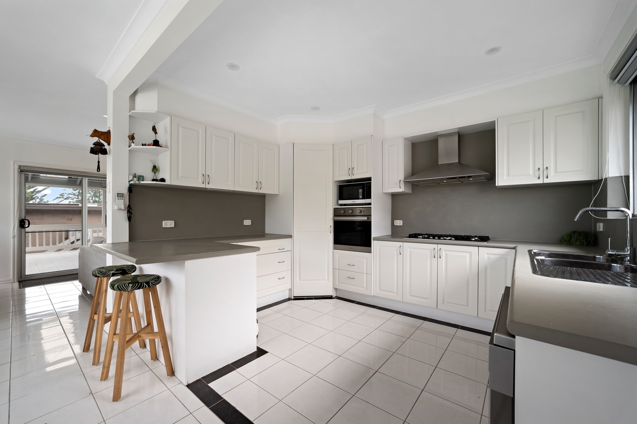 33 Nursery Avenue, Frankston, VIC 3199