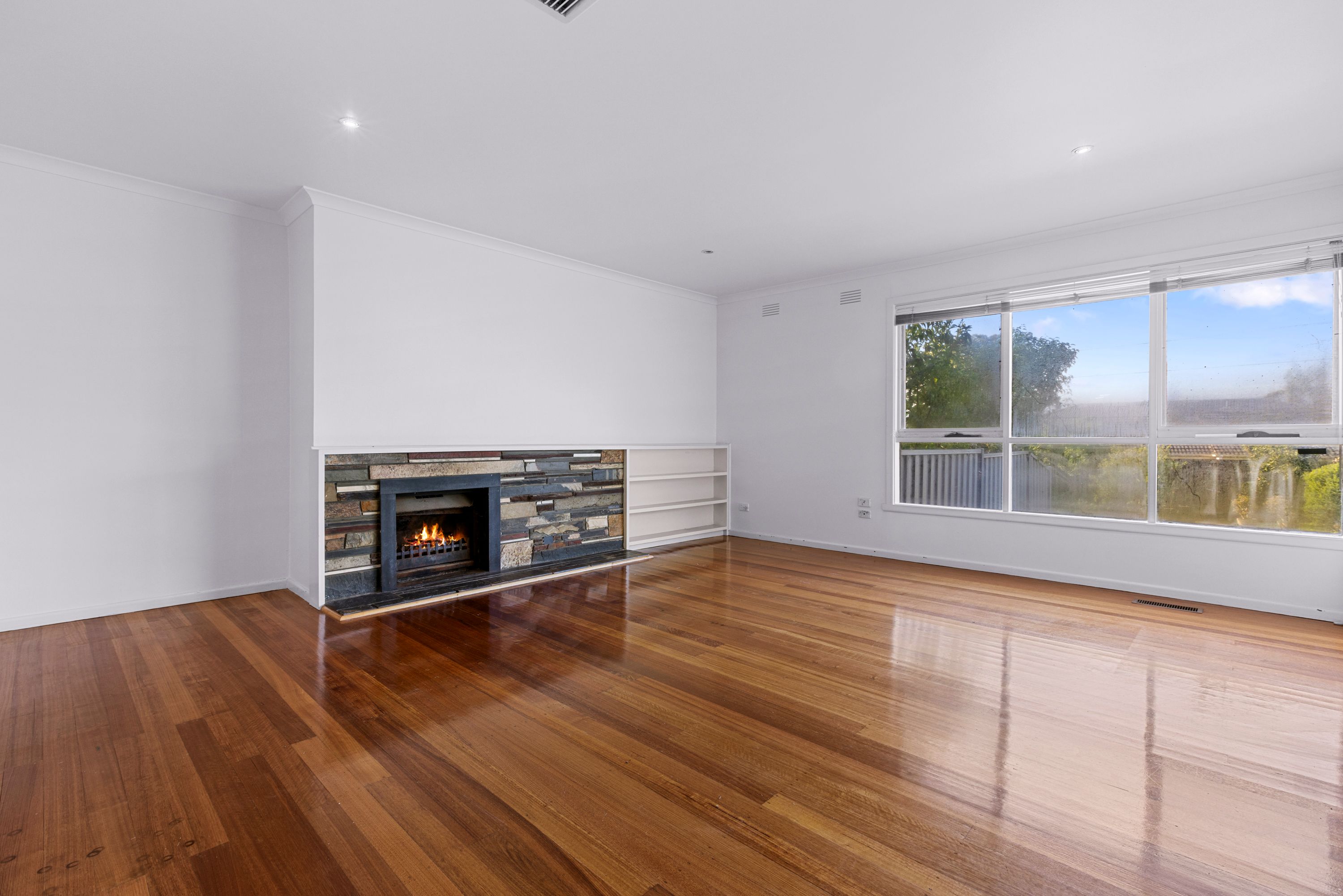 1 Mingana Road, Wantirna South, VIC 3152
