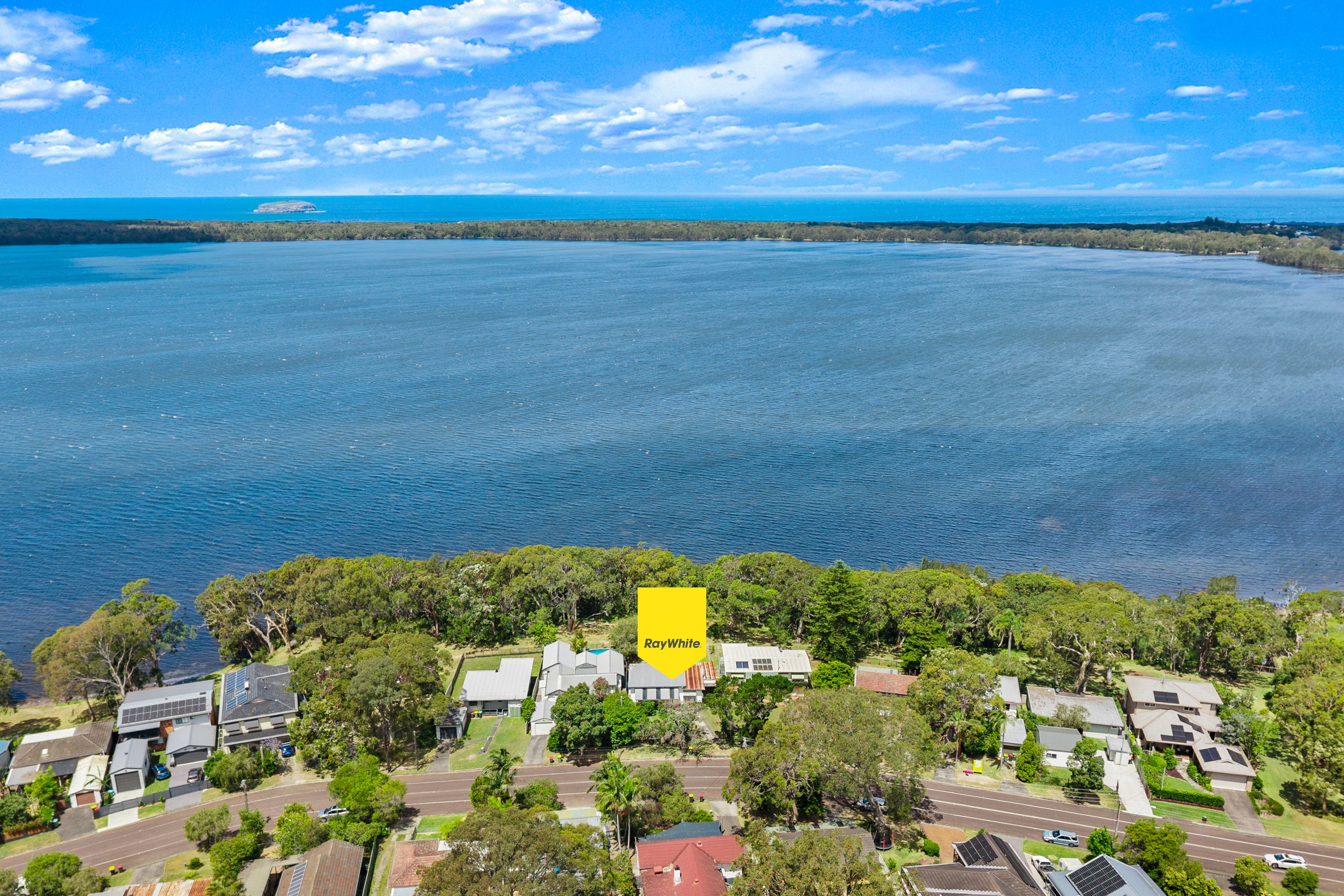 125 Sunrise Avenue , Halekulani NSW 2262