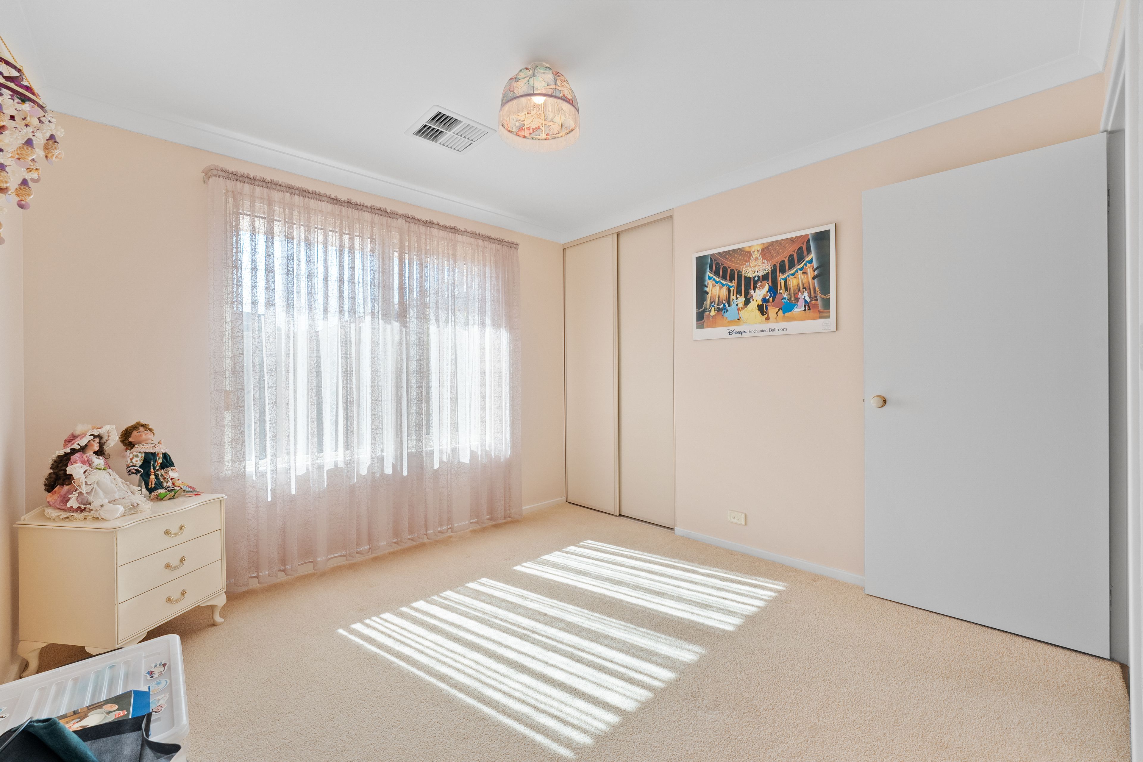 4 Ortona Crescent — photo 23 of 30