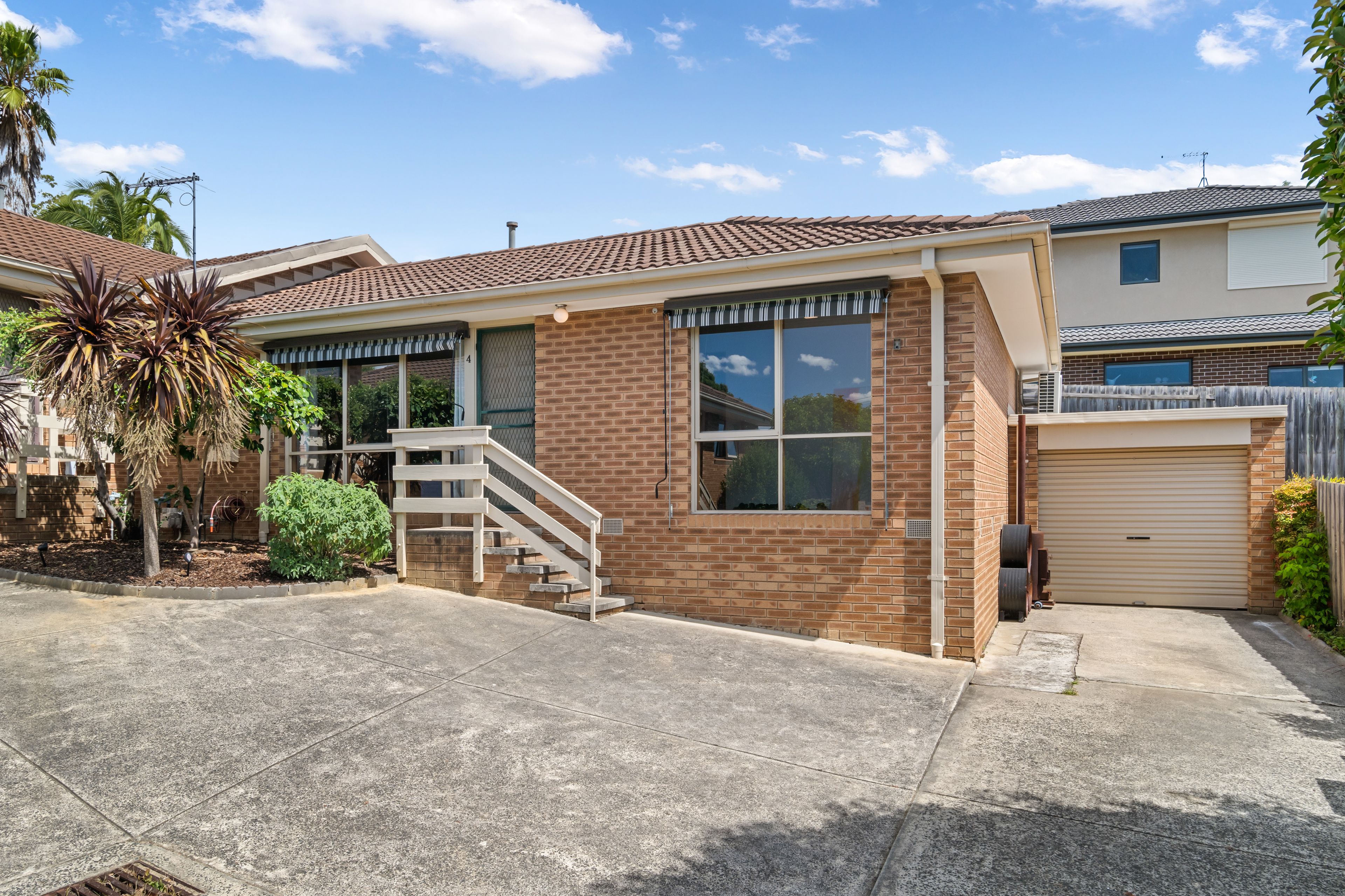 31 Felix Grove, Mooroolbark VIC 3138