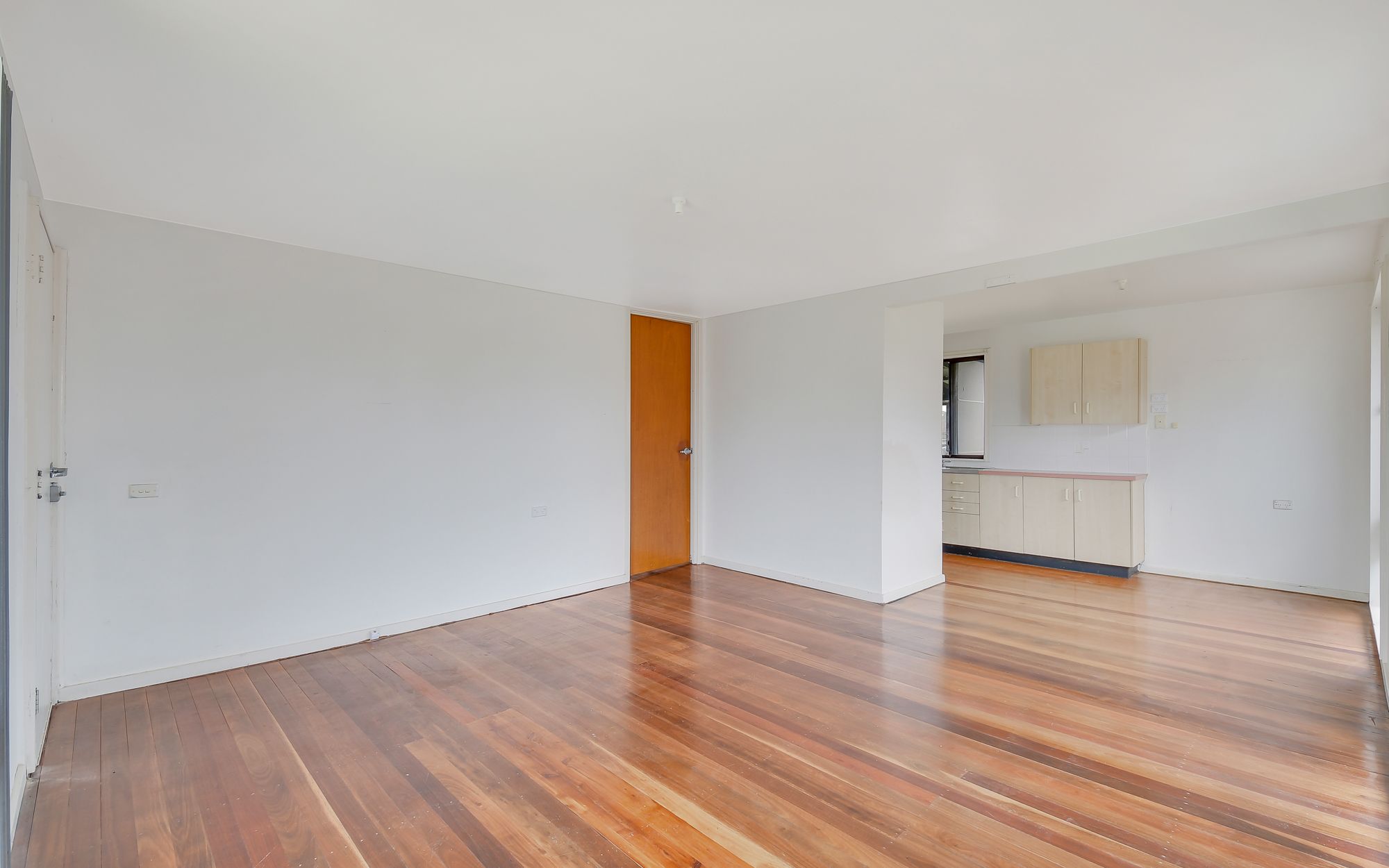 6 Waterhouse Place, Airds, NSW 2560