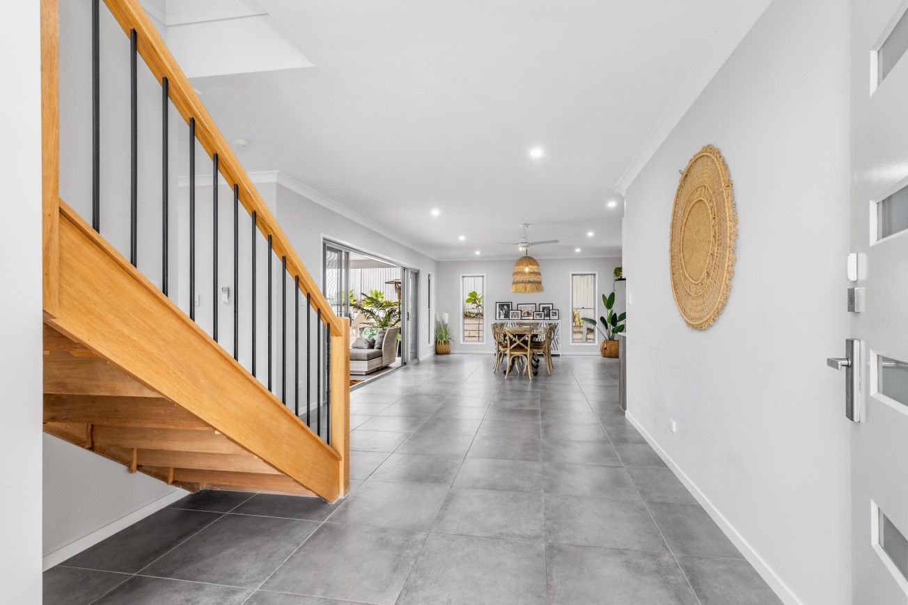 31 Walkers Road, Everton Hills, QLD 4053