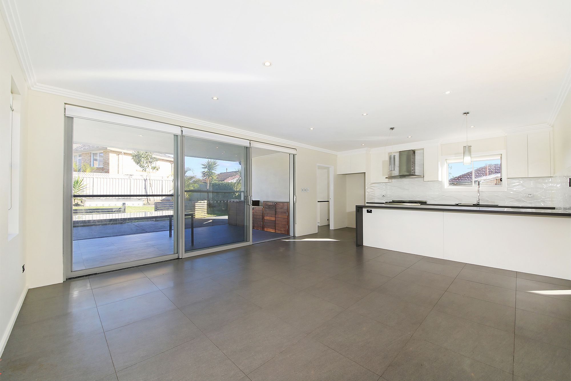 12 Francis Street — photo 3 of 8