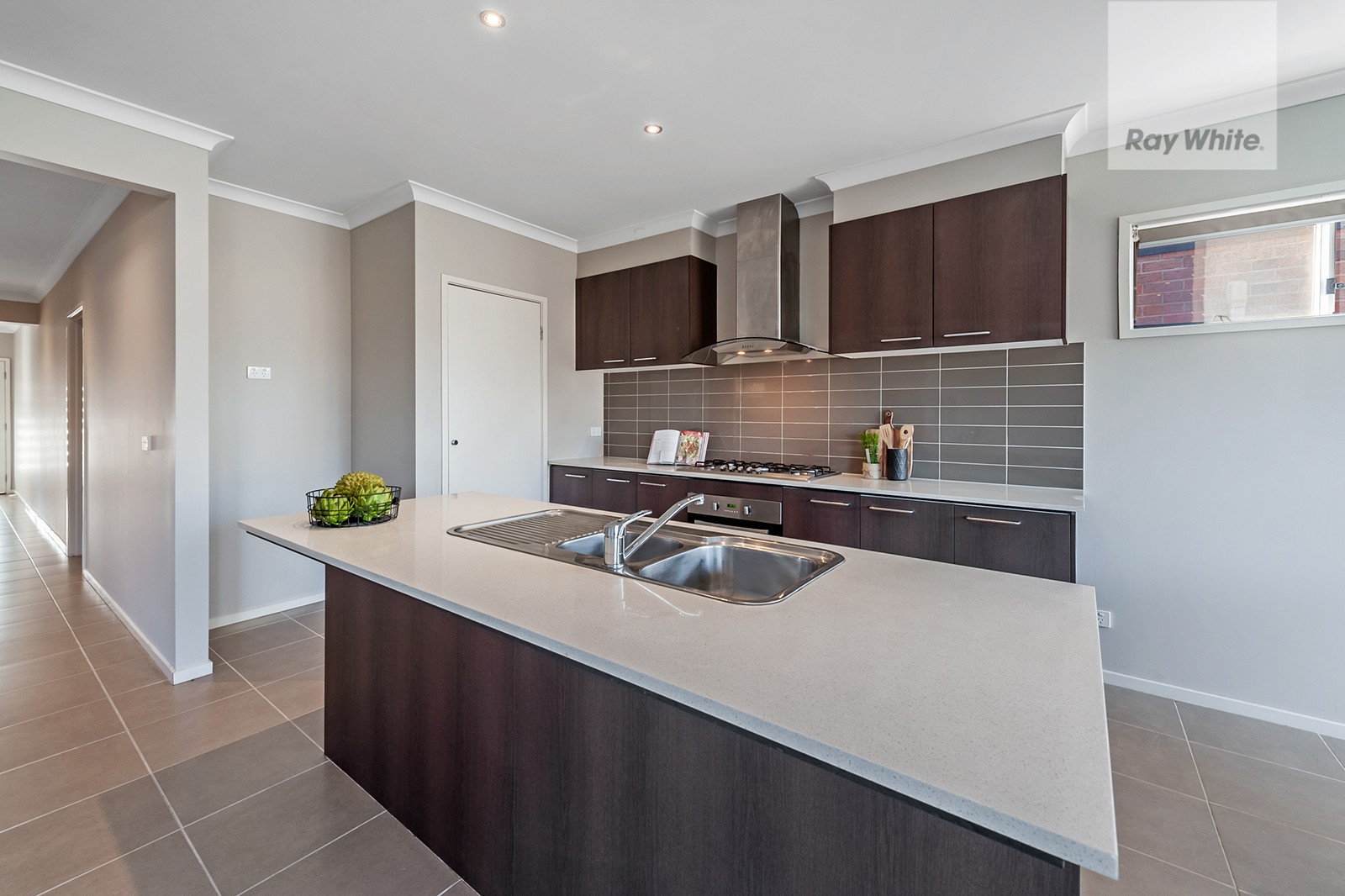 91 Charteris Drive, Craigieburn, VIC 3064