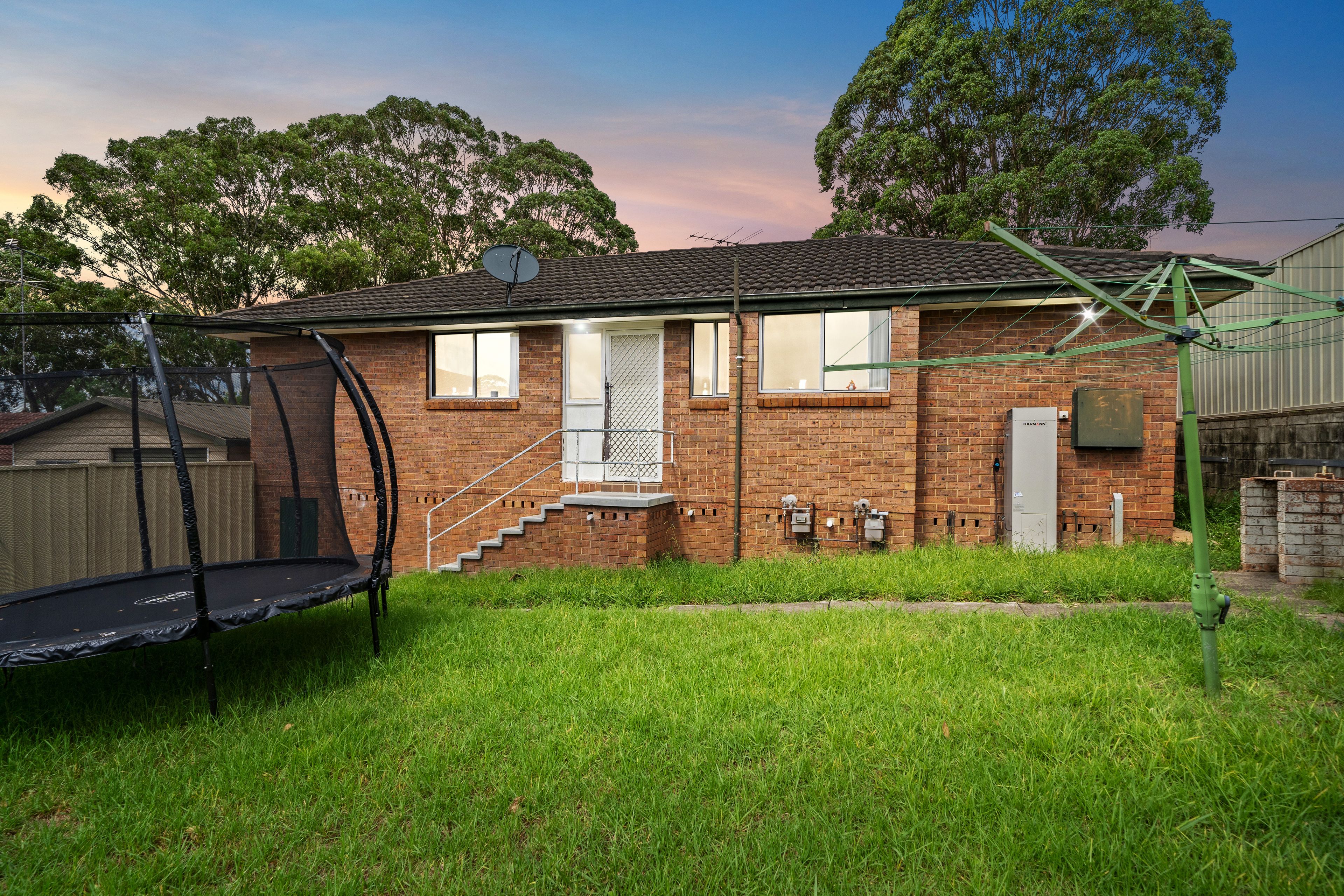 17 & 17a Moxham Street, Cranebrook, NSW 2749