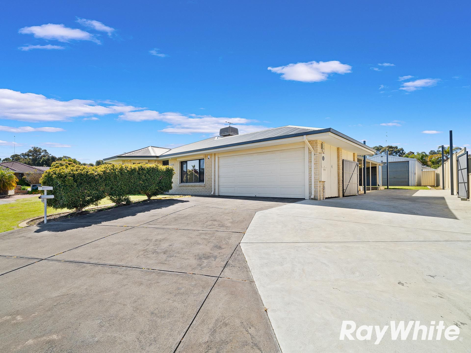 3 Kedron Place, Greenfields, WA 6210