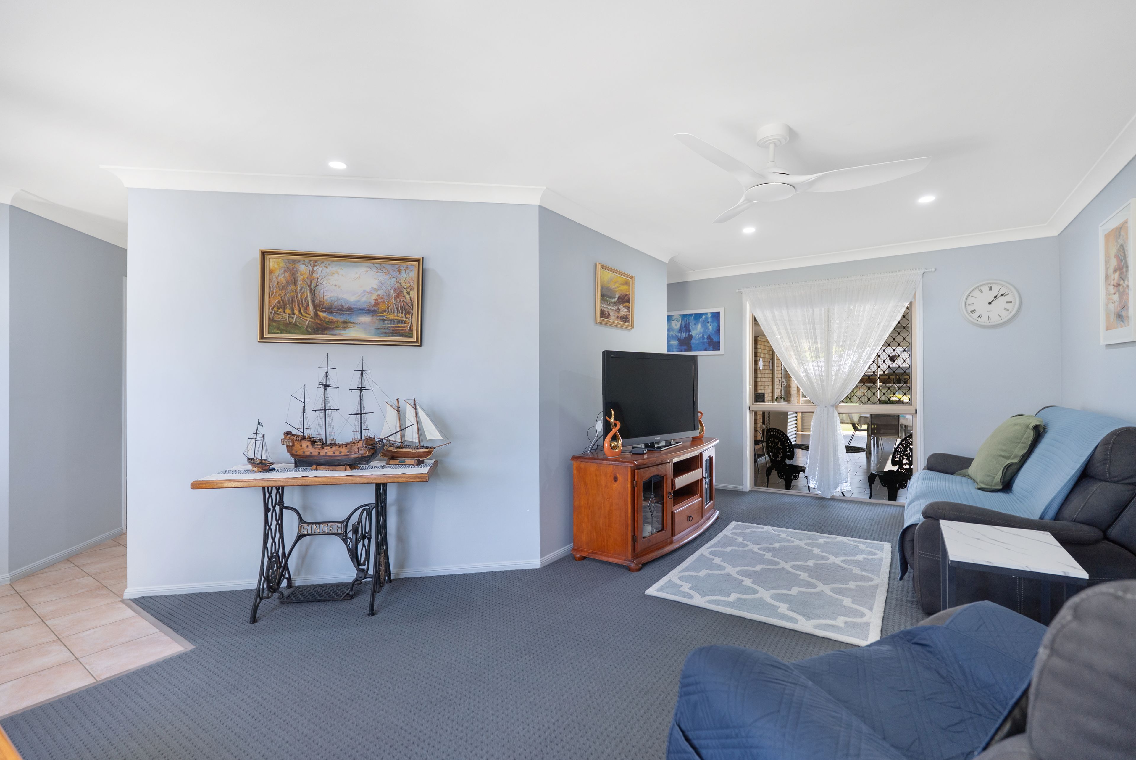 9 Mackerel Street, Sandstone Point, QLD 4511