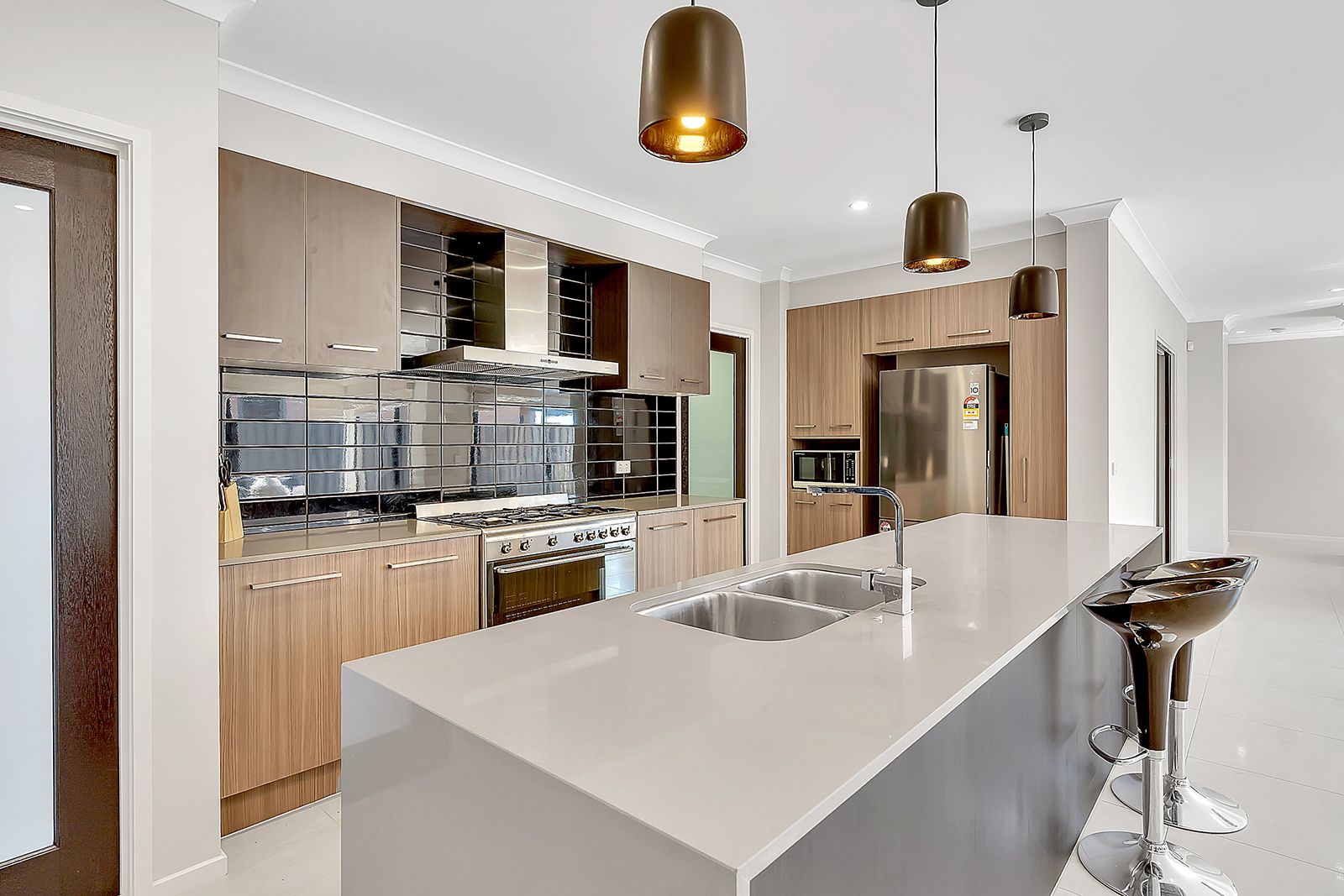 9 Geyser Street, Craigieburn, VIC 3064