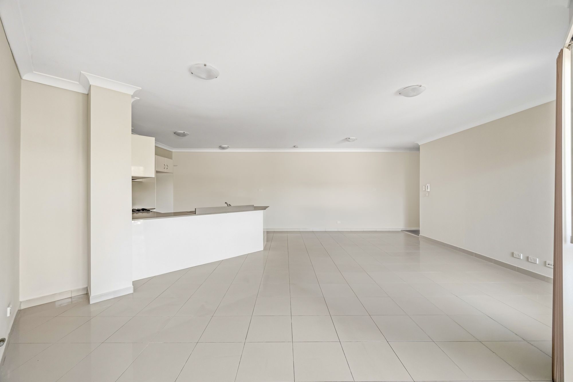 29/41 woodhouse Drive — photo 4 of 14