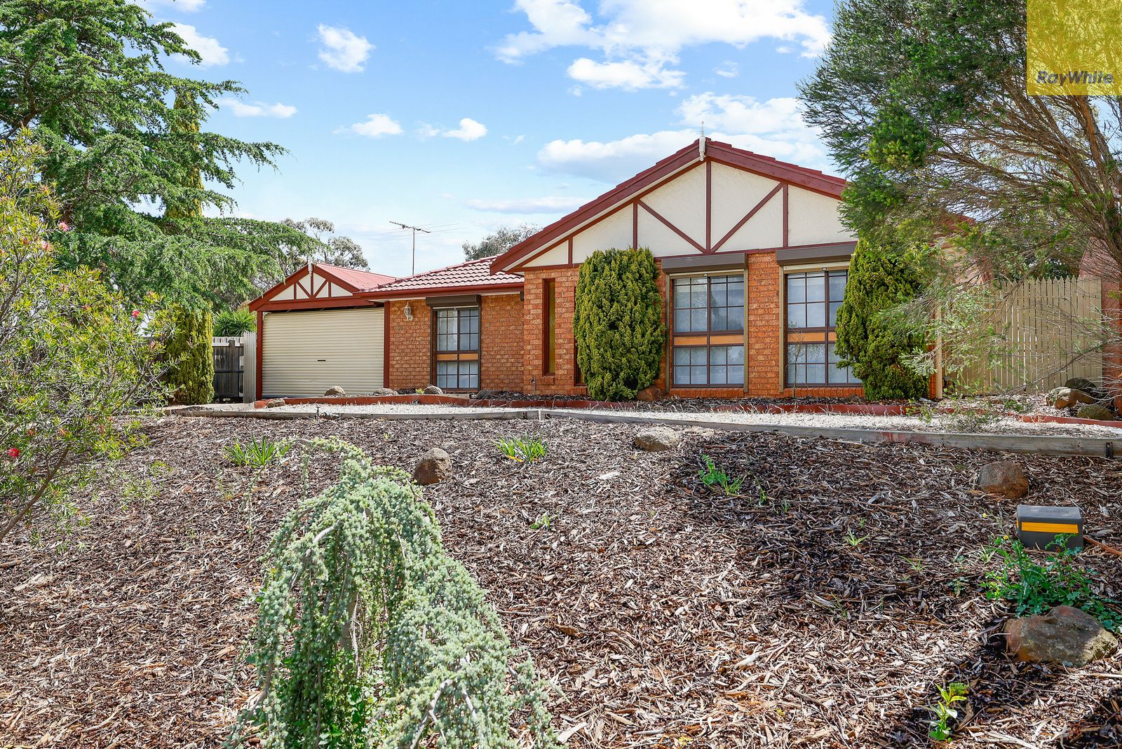 64 Underbank Boulevard, Bacchus Marsh VIC 3340