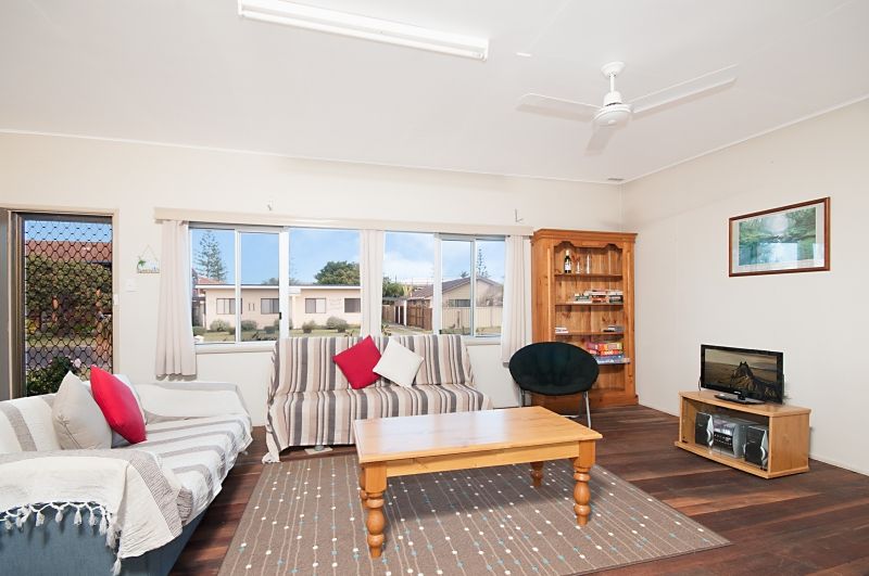 12 Harwood Street, Yamba, NSW 2464