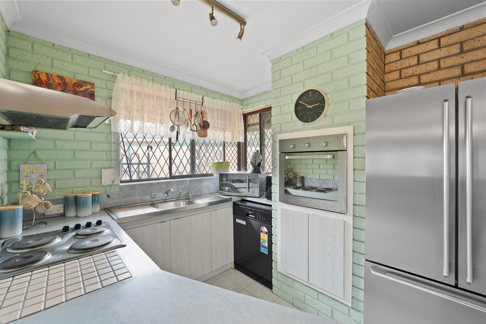 5 Bondi Crescent — photo 15 of 30