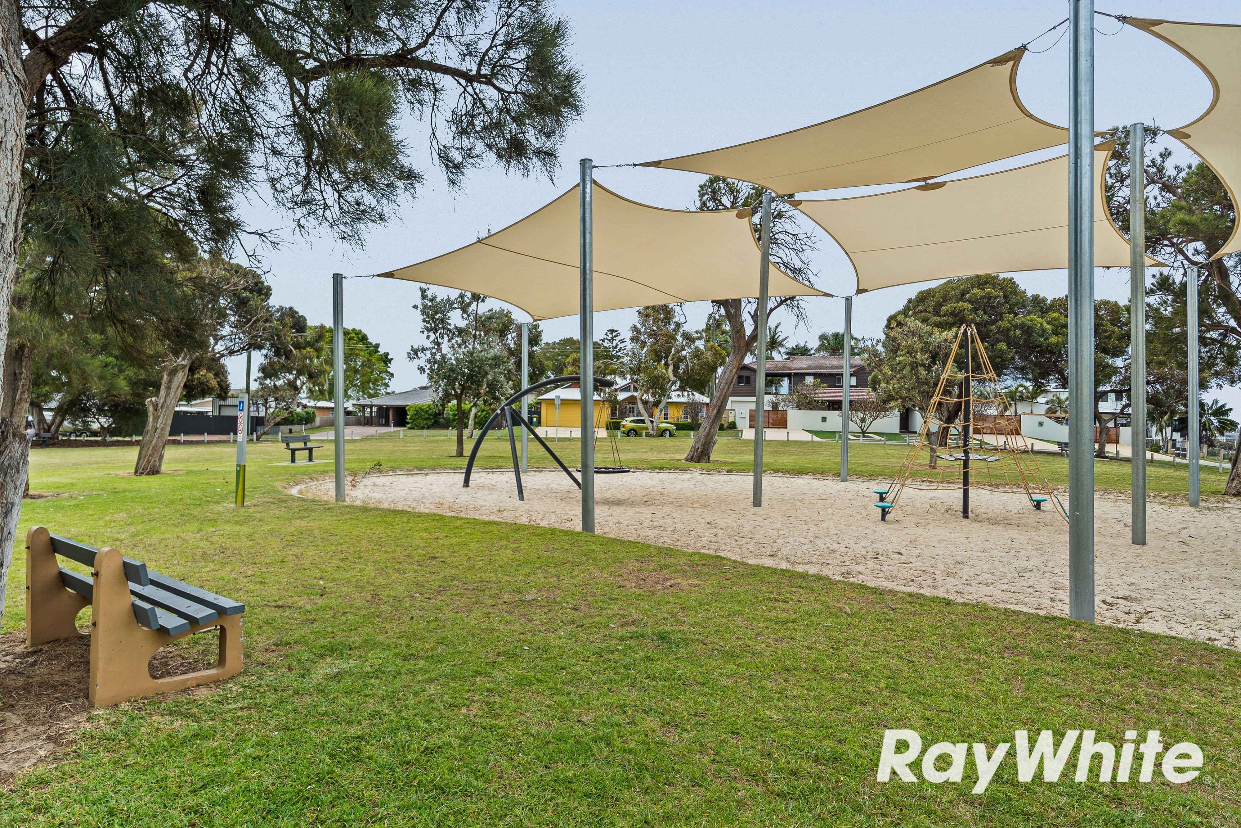 8A Cathryn Street — photo 21 of 23