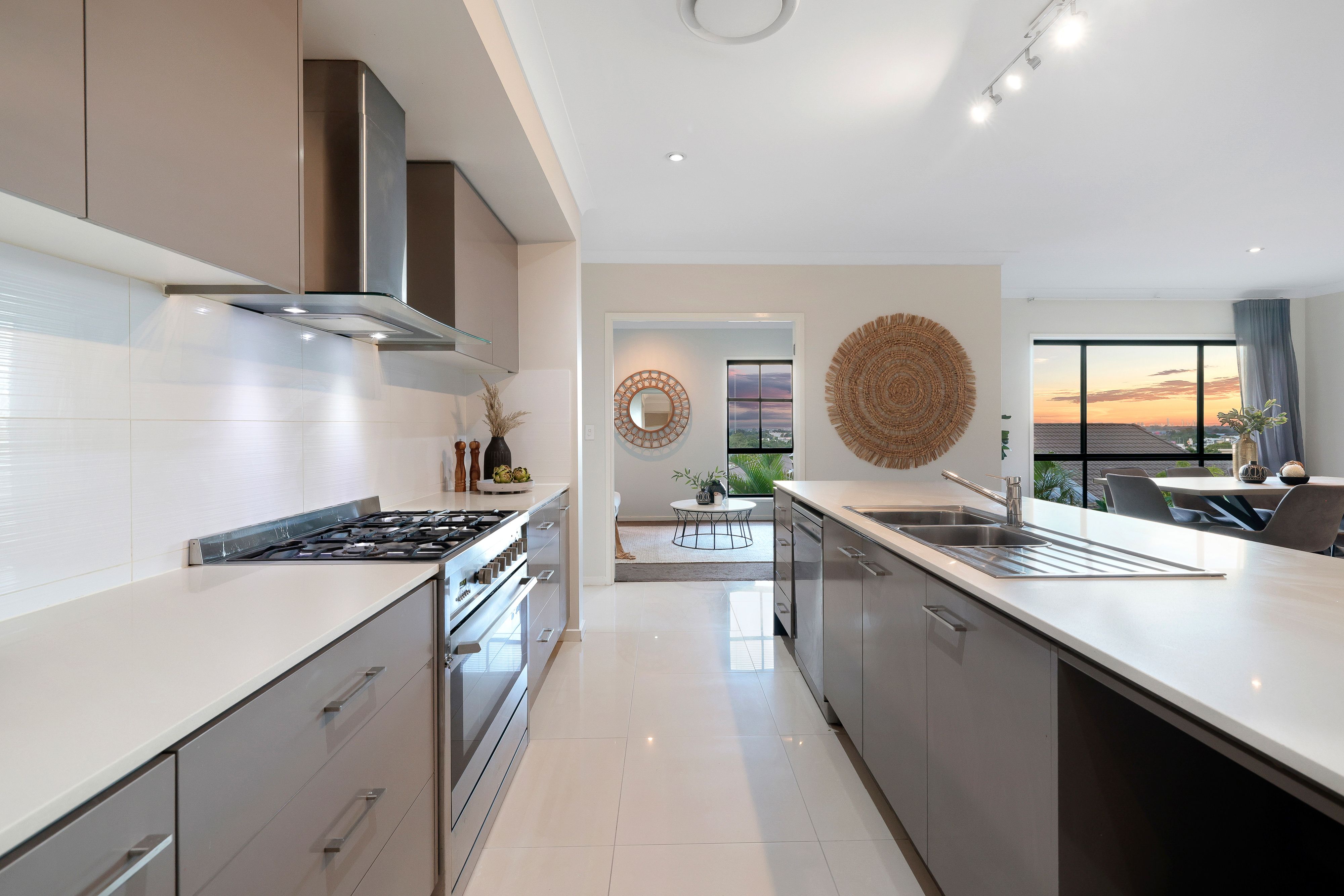 5 Chinaberry Crescent, Upper Coomera, QLD 4209