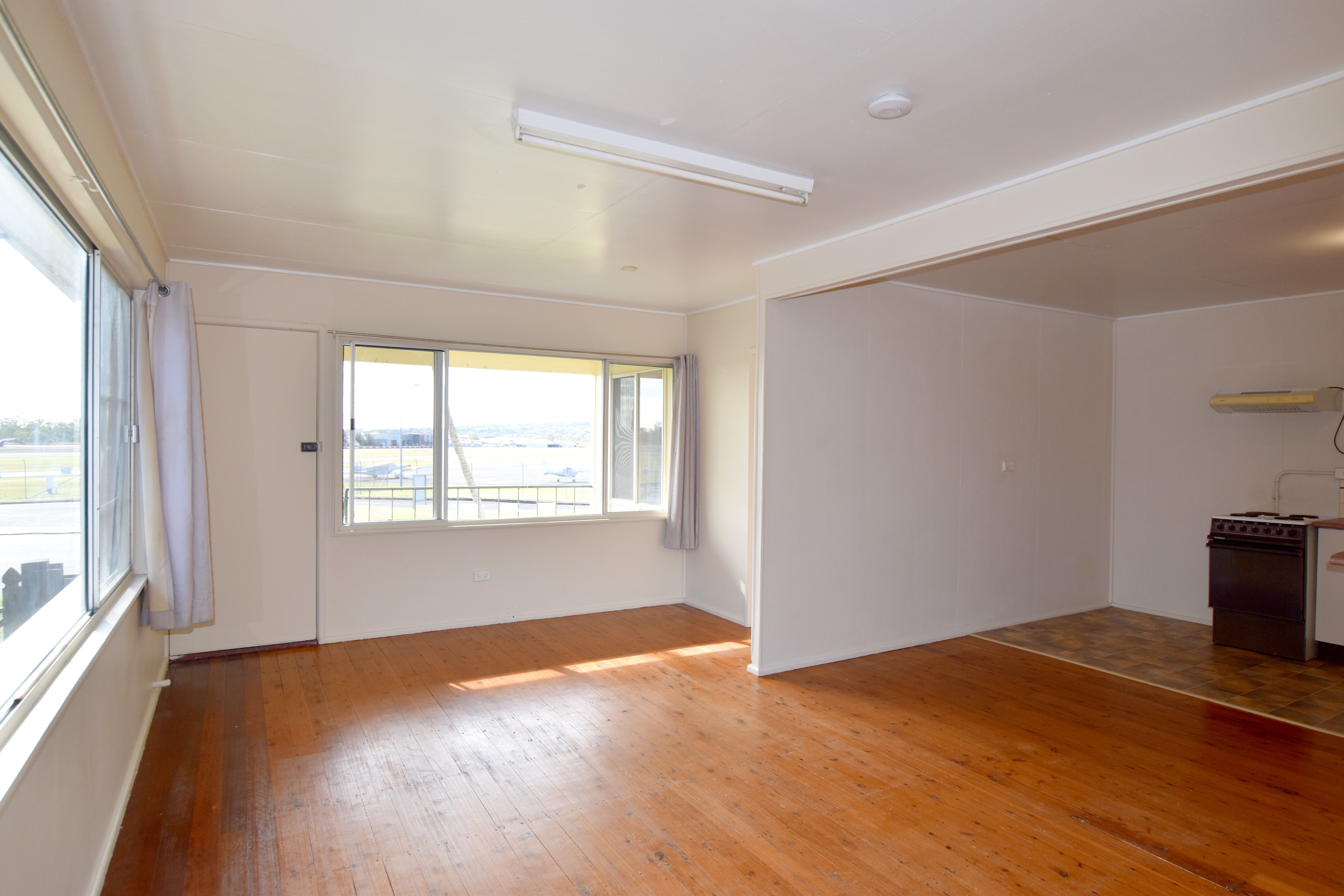 2/50 Aerodrome Road, Clinton, QLD 4680