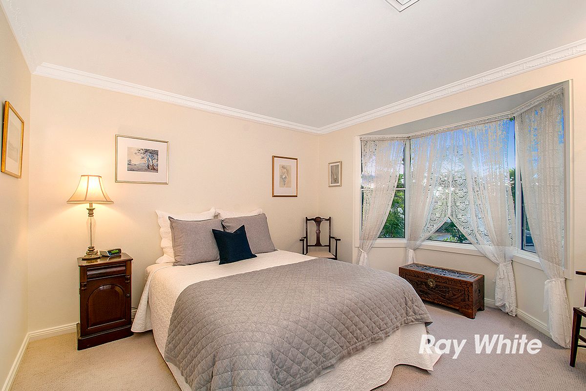 98 Fishburn Crescent, Castle Hill, NSW 2154
