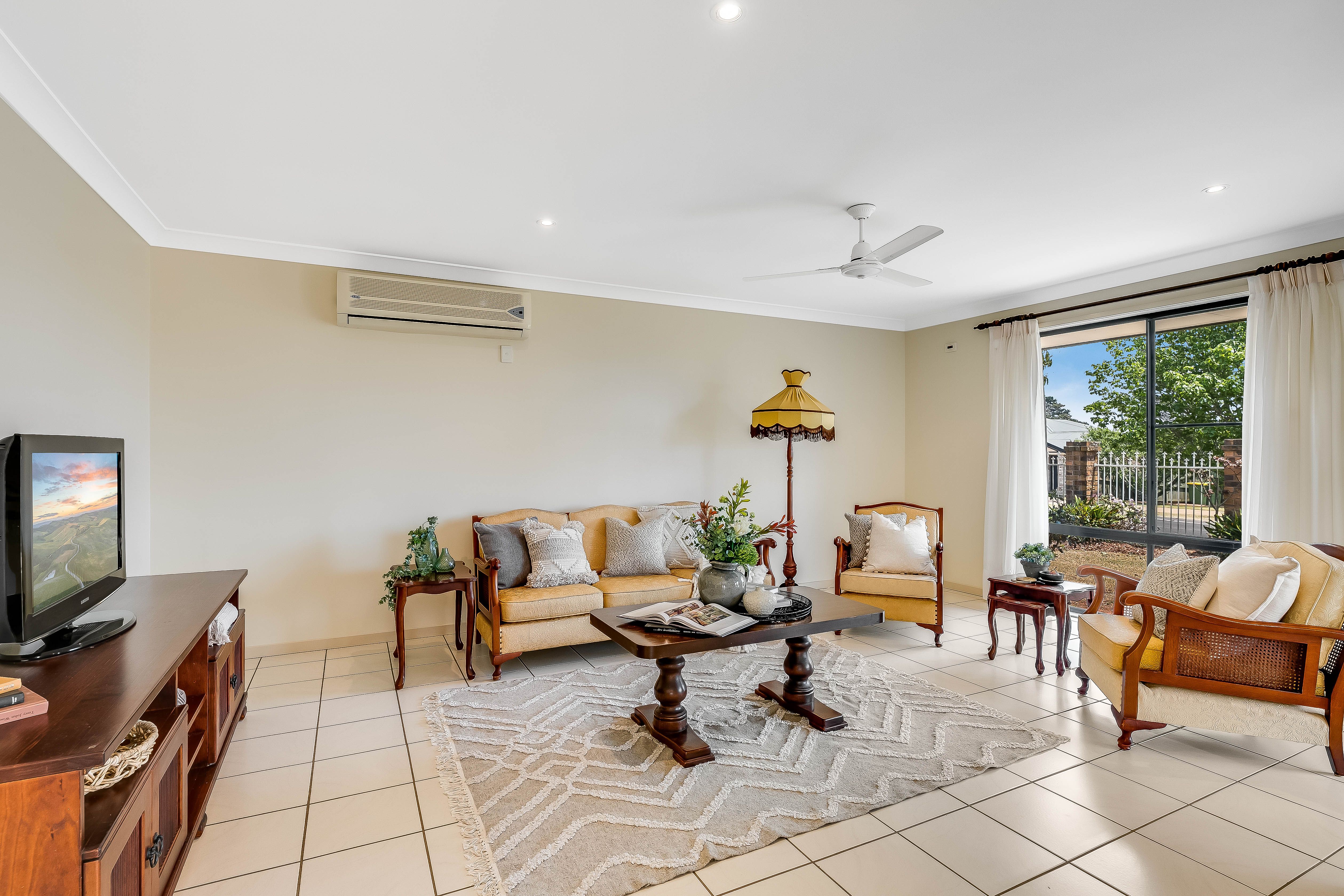1 Scullin Street, Middle Ridge, QLD 4350