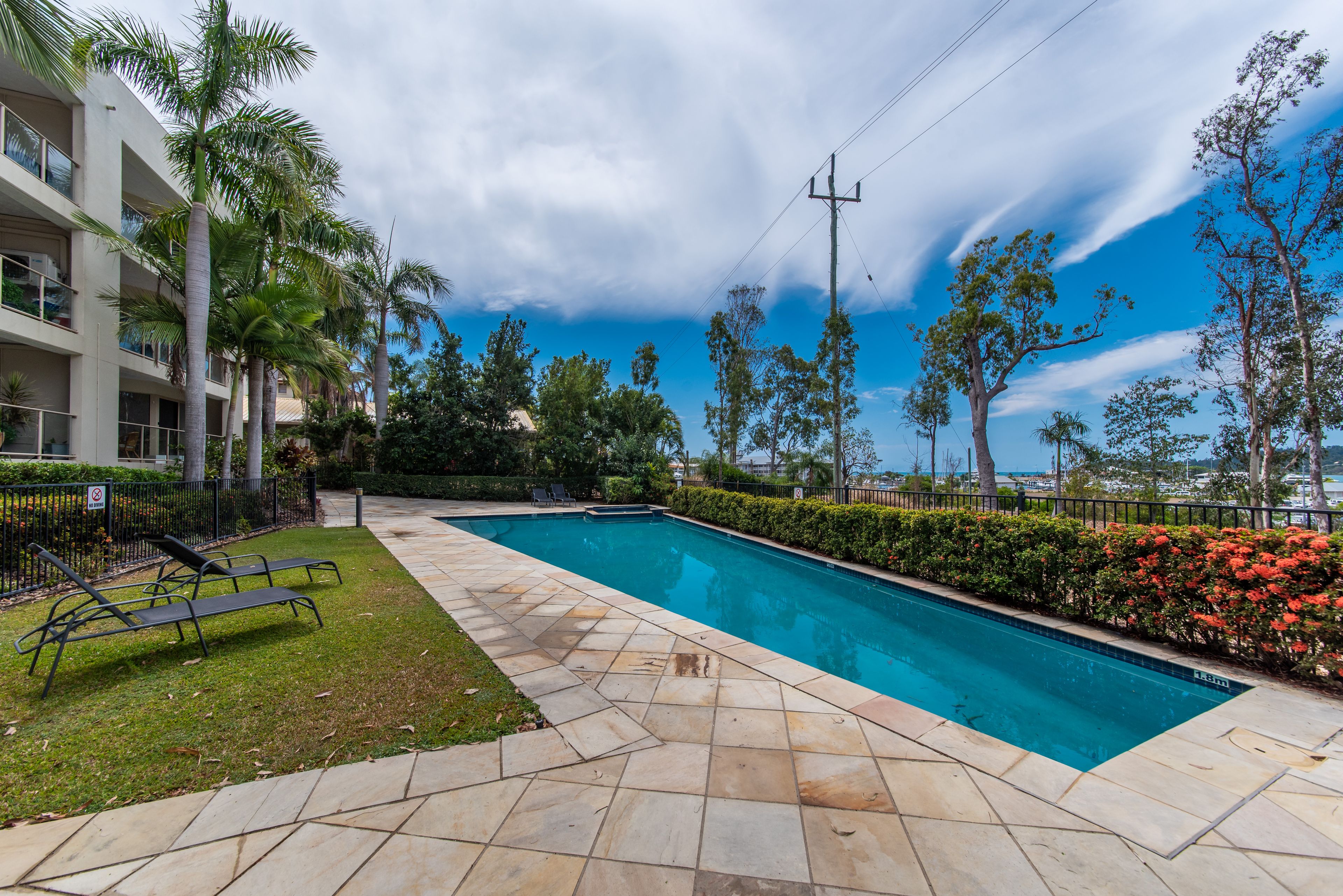10 Hermitage Drive, Airlie Beach QLD 4802