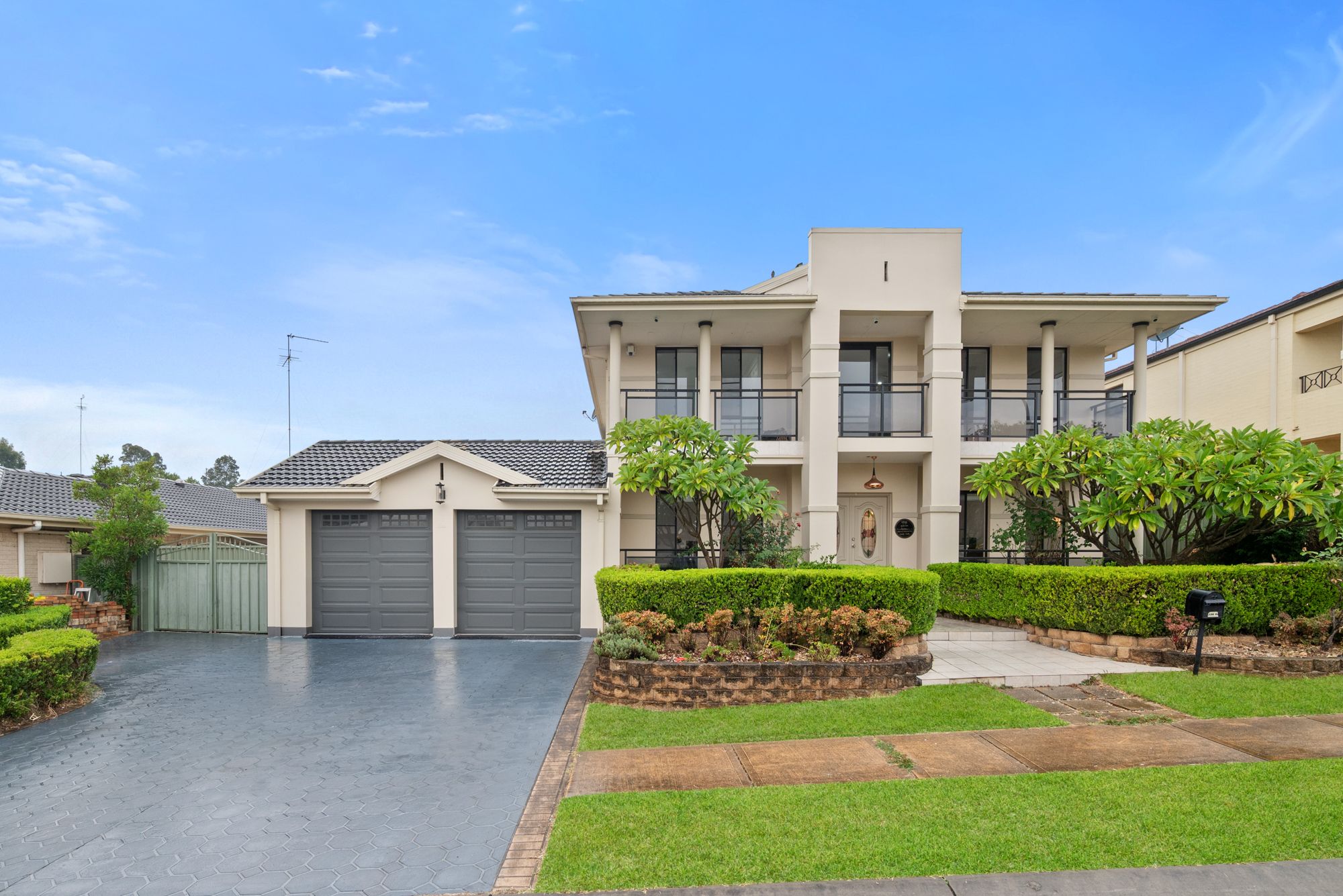 100 Glengarry Drive, Glenmore Park, NSW