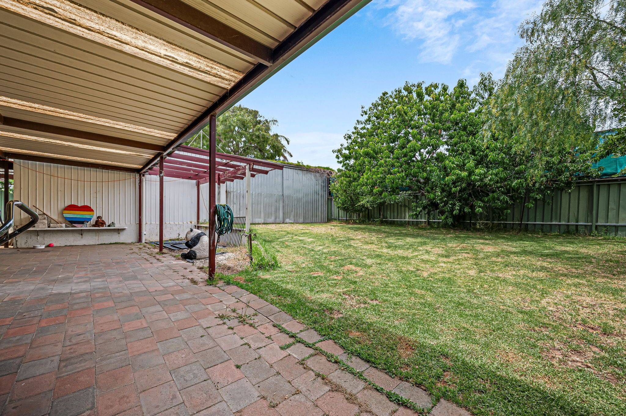 8 Kinsale Crescent — photo 11 of 20