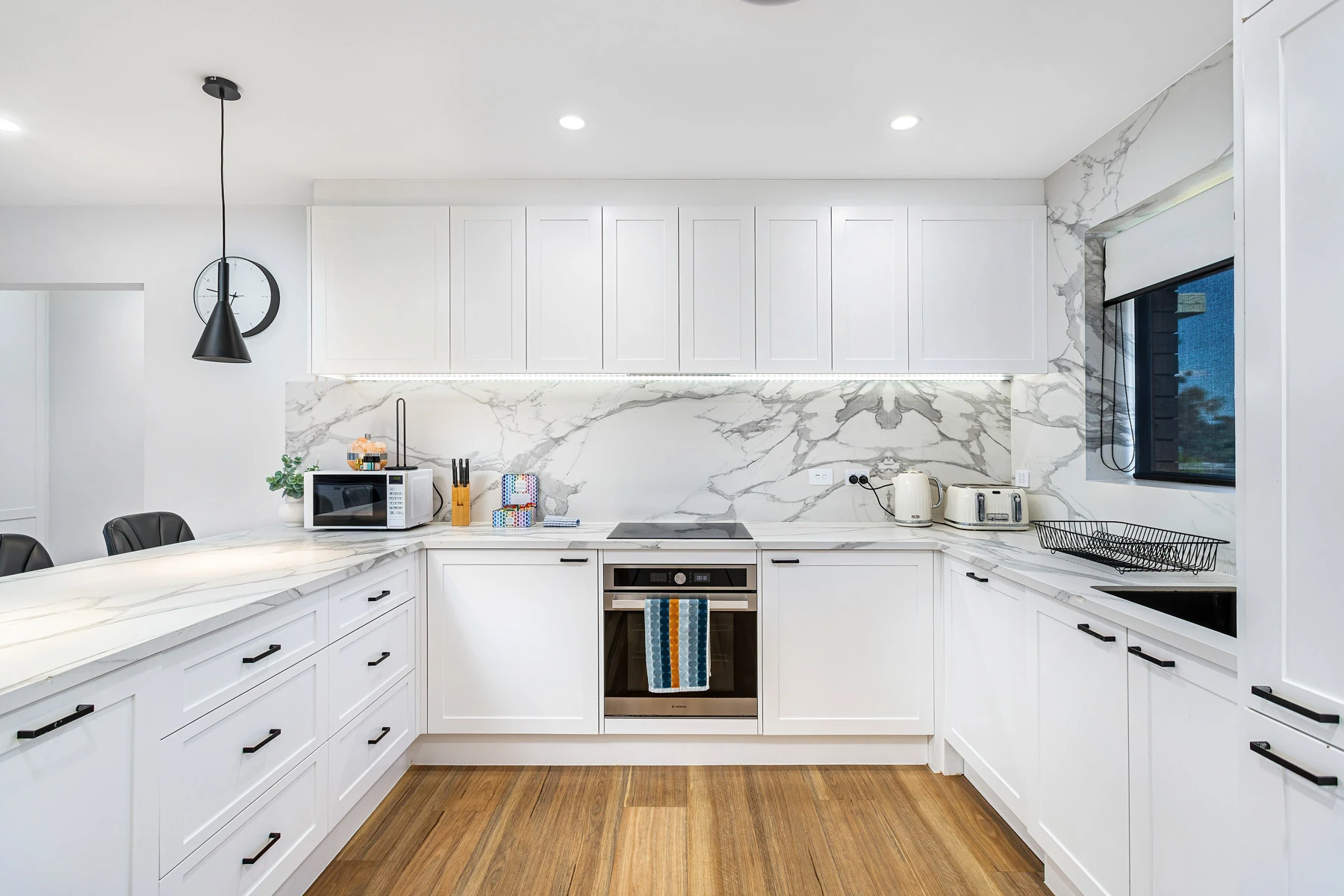 10/27 Armrick Avenue, Broadbeach, QLD 4218