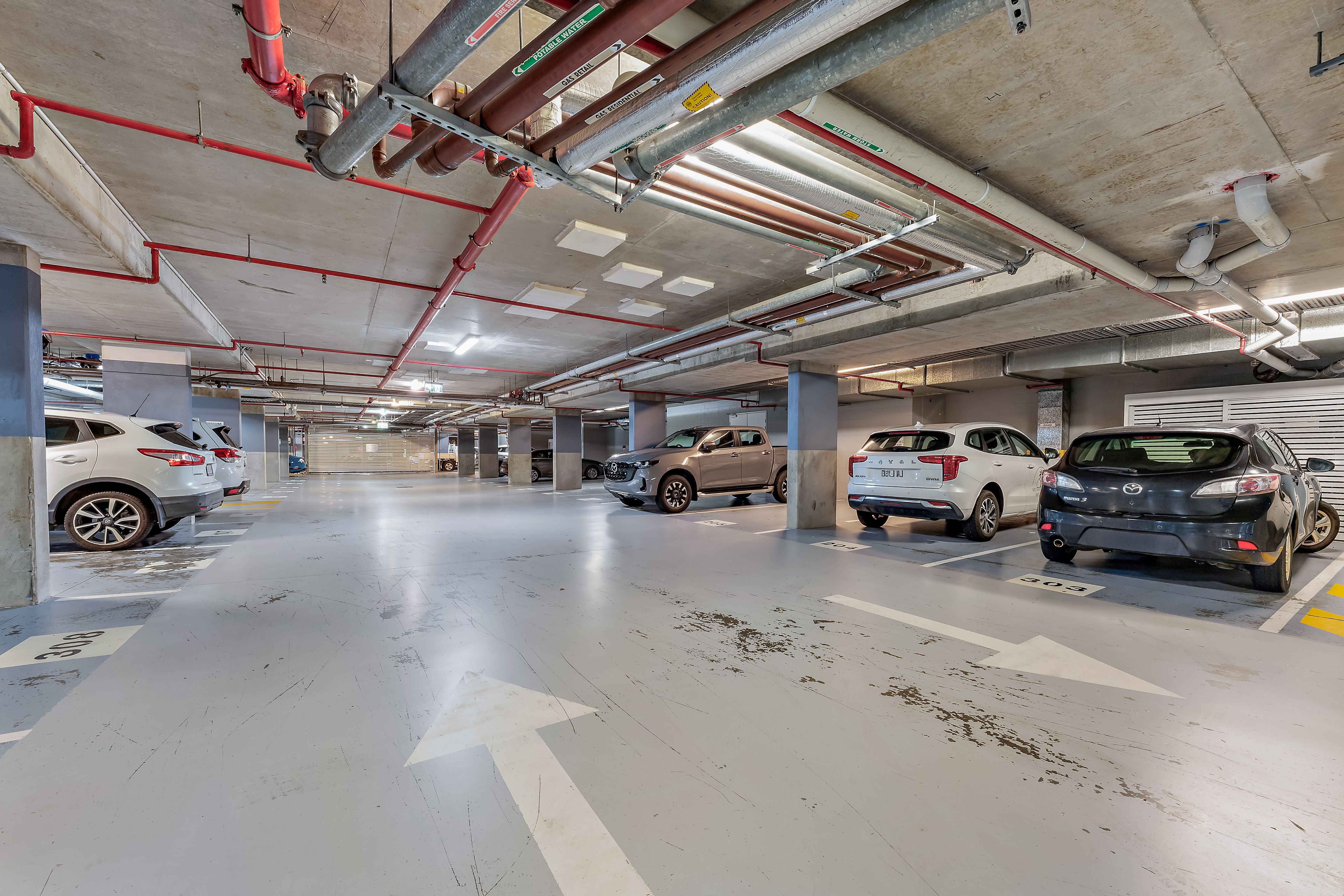 204/33 Port Drive — photo 17 of 18
