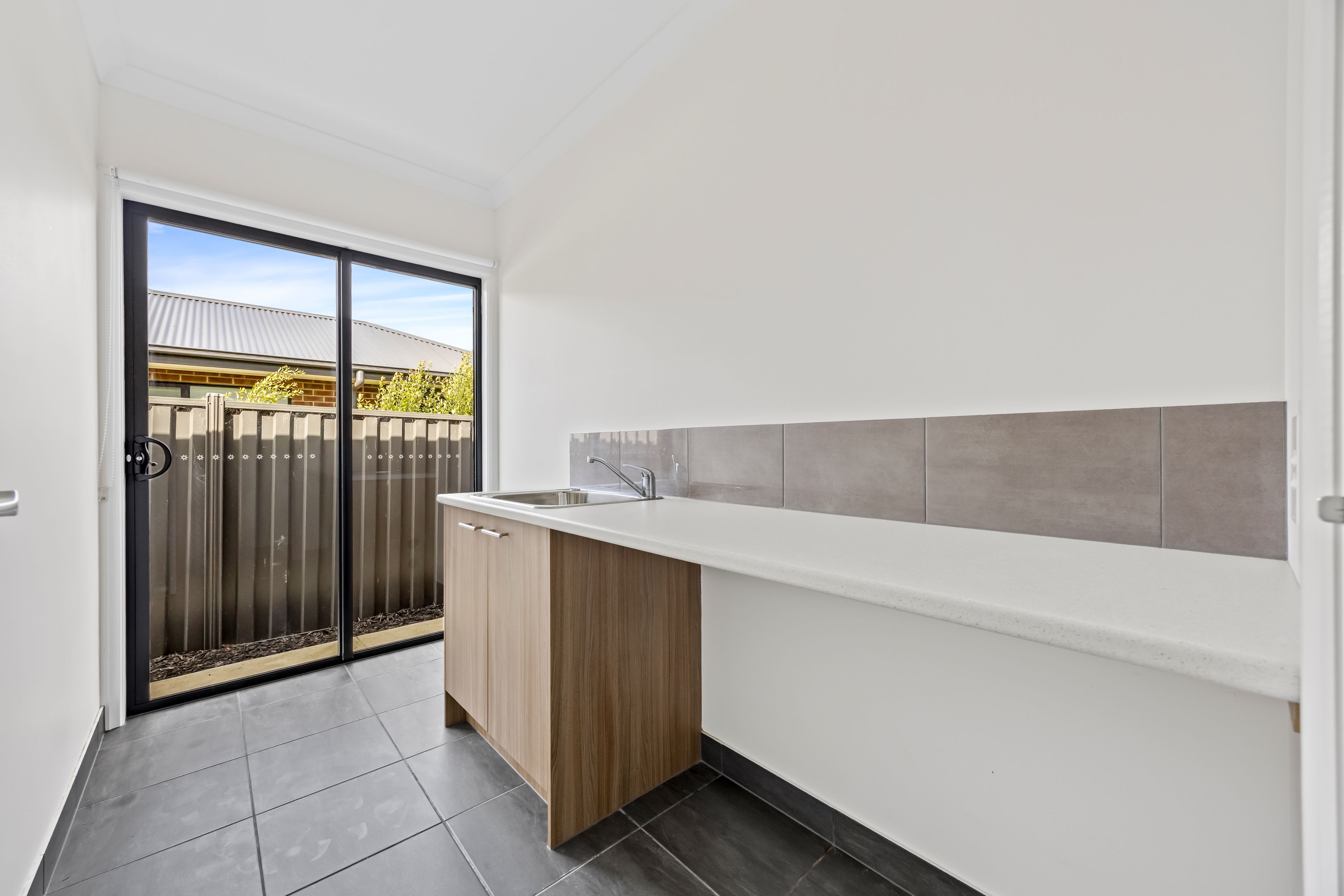 9 McGeachin Street — photo 10 of 15