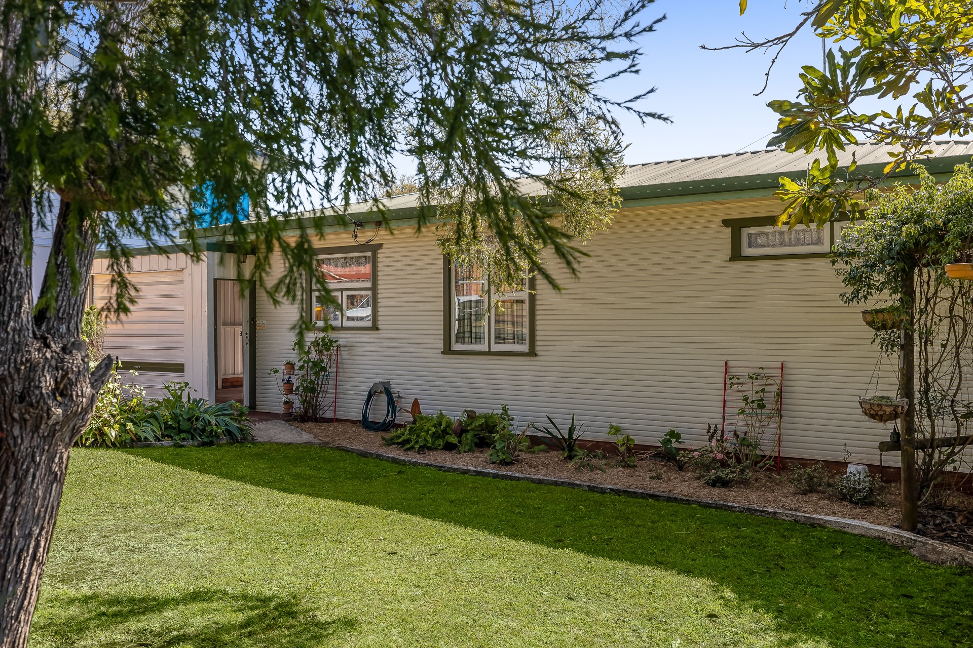 201 Alderley Street, Centenary Heights, QLD 4350